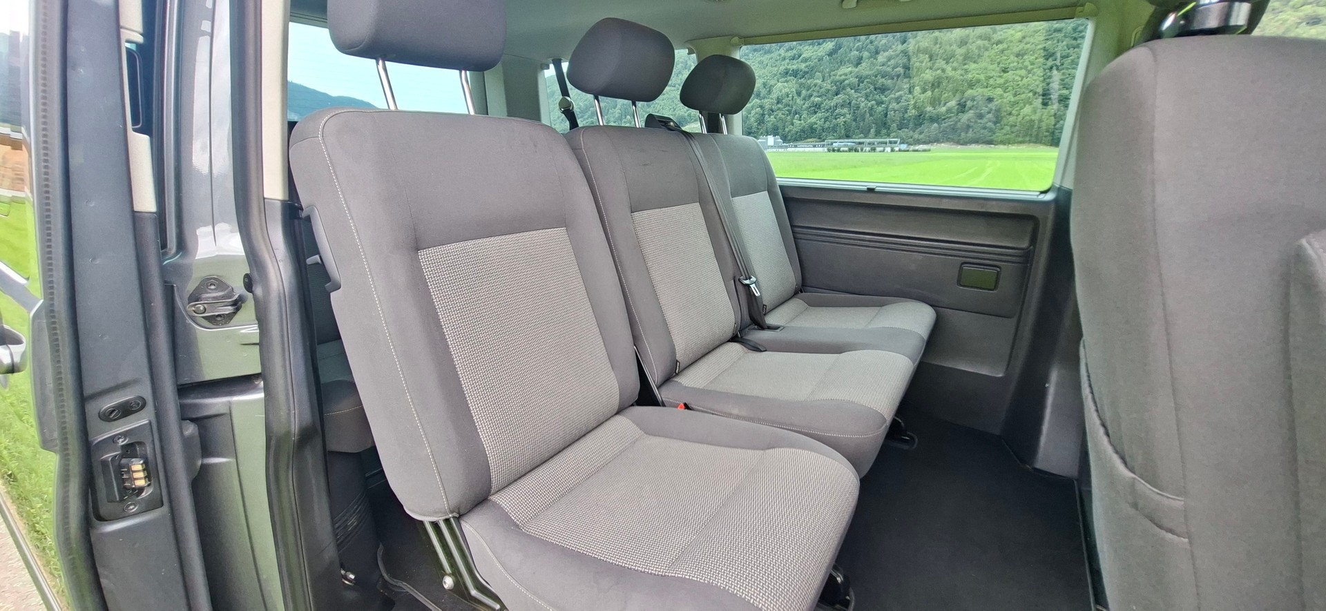 VW T5 Multivan 2.0 TDI Comfortline 4Motion DSG-image-6