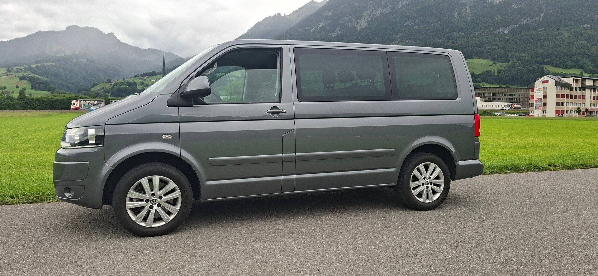 VW T5 Multivan 2.0 TDI Comfortline 4Motion DSG-image-2