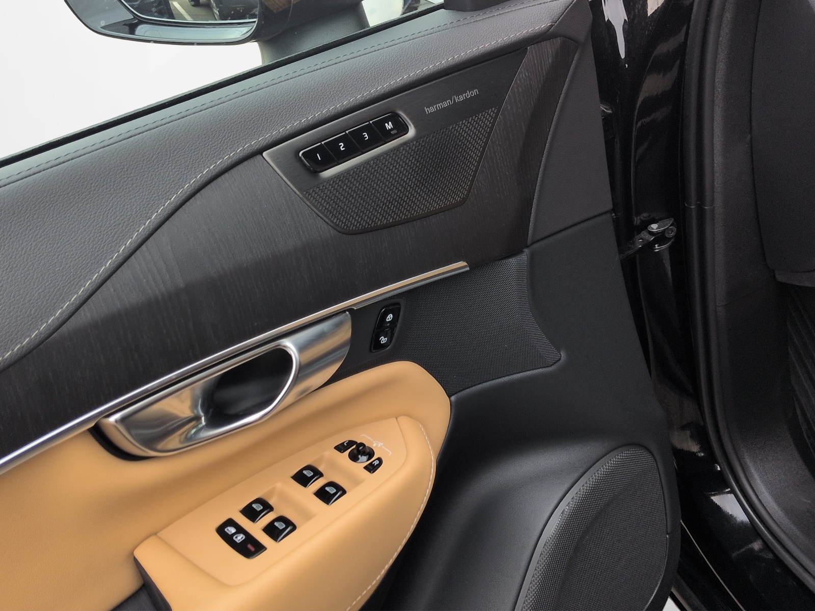 VOLVO XC90 2.0 T8 TE Ultimate Dark 7P. eAWD-image-16