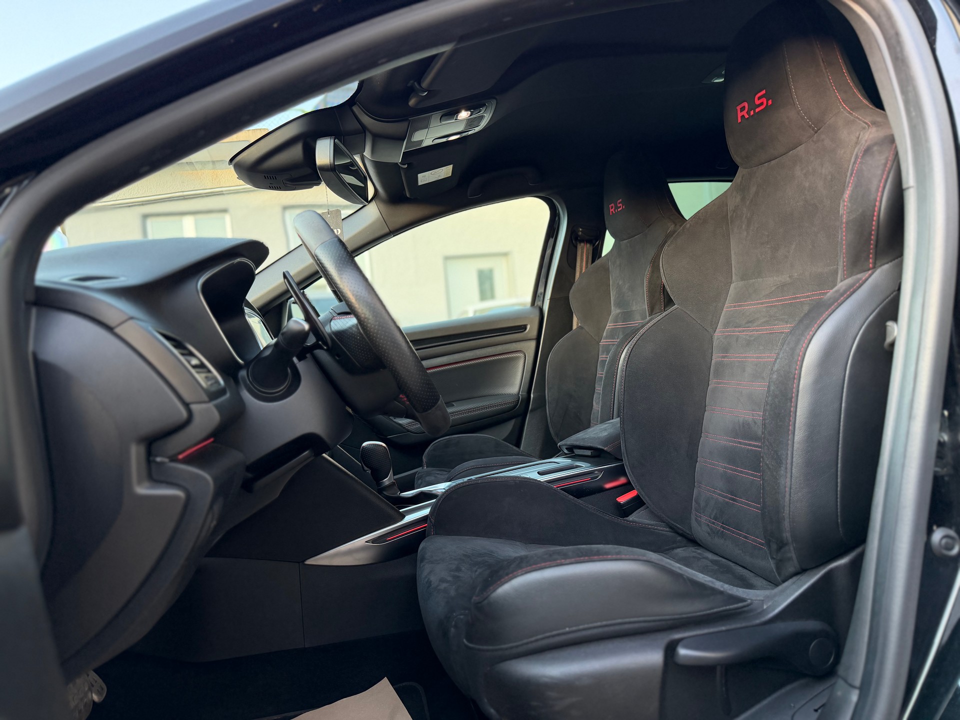 RENAULT Mégane RS 280 EDC-image-10