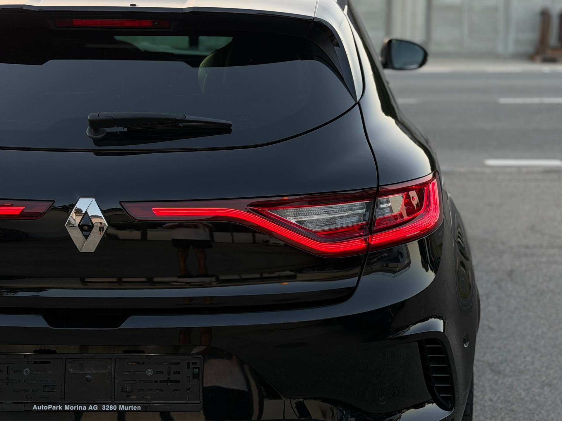 RENAULT Mégane RS 280 EDC-image-7