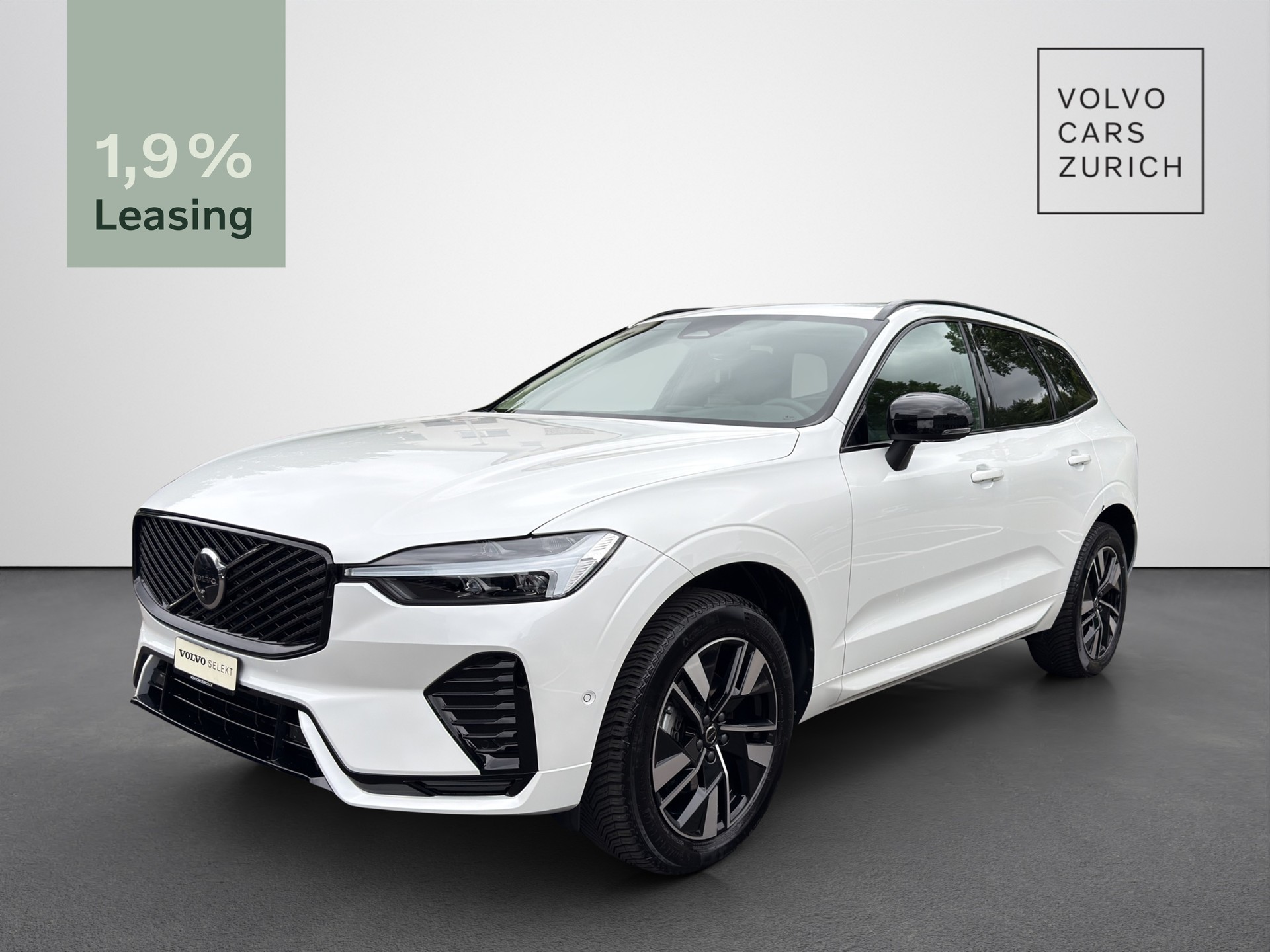 VOLVO XC60 2.0 B5 MH Plus Dark AWD-image-0