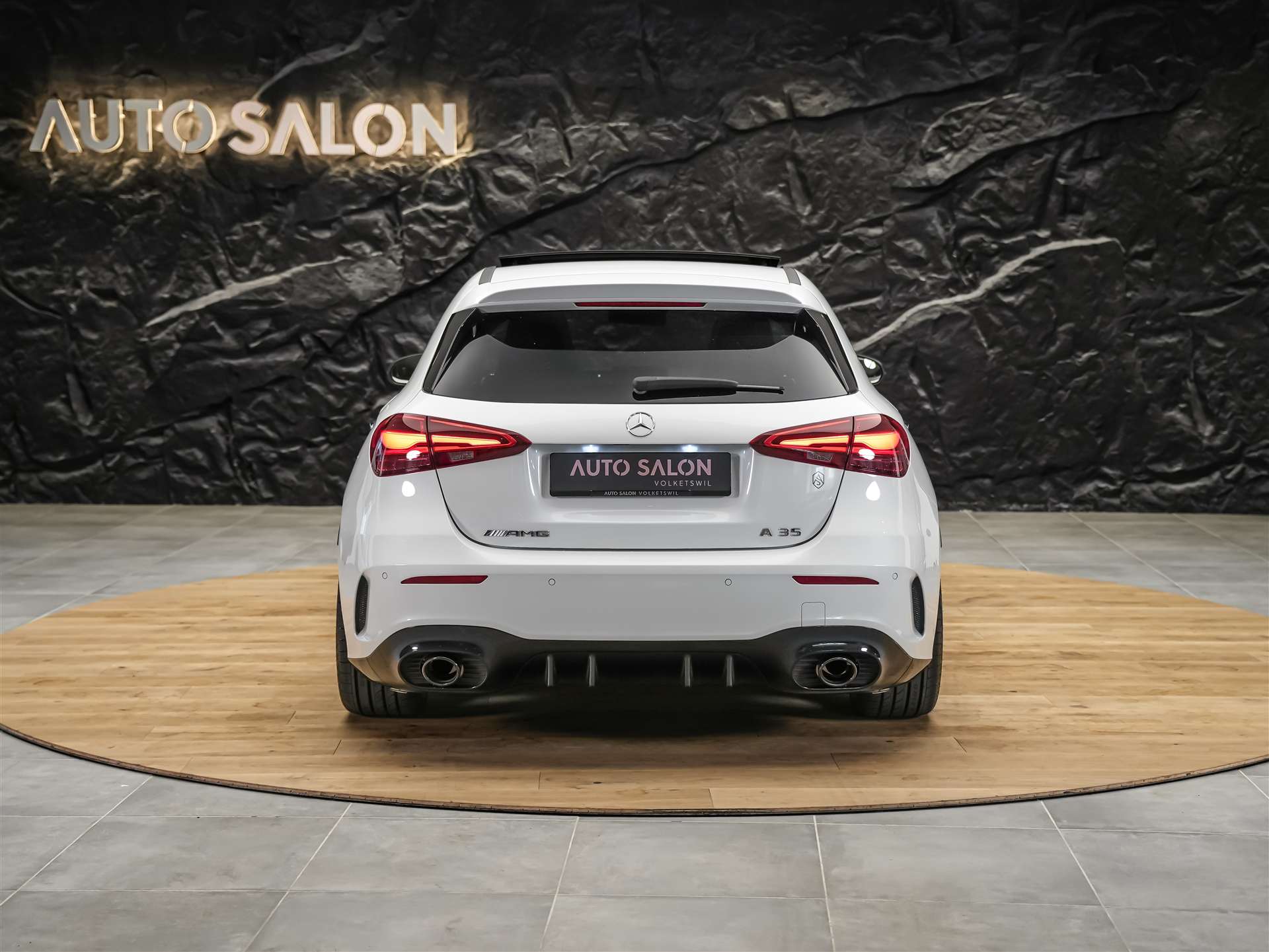 MERCEDES-BENZ A 35 AMG 4matic *Panorama*20" Felgen*Multibeam LED*-image-4