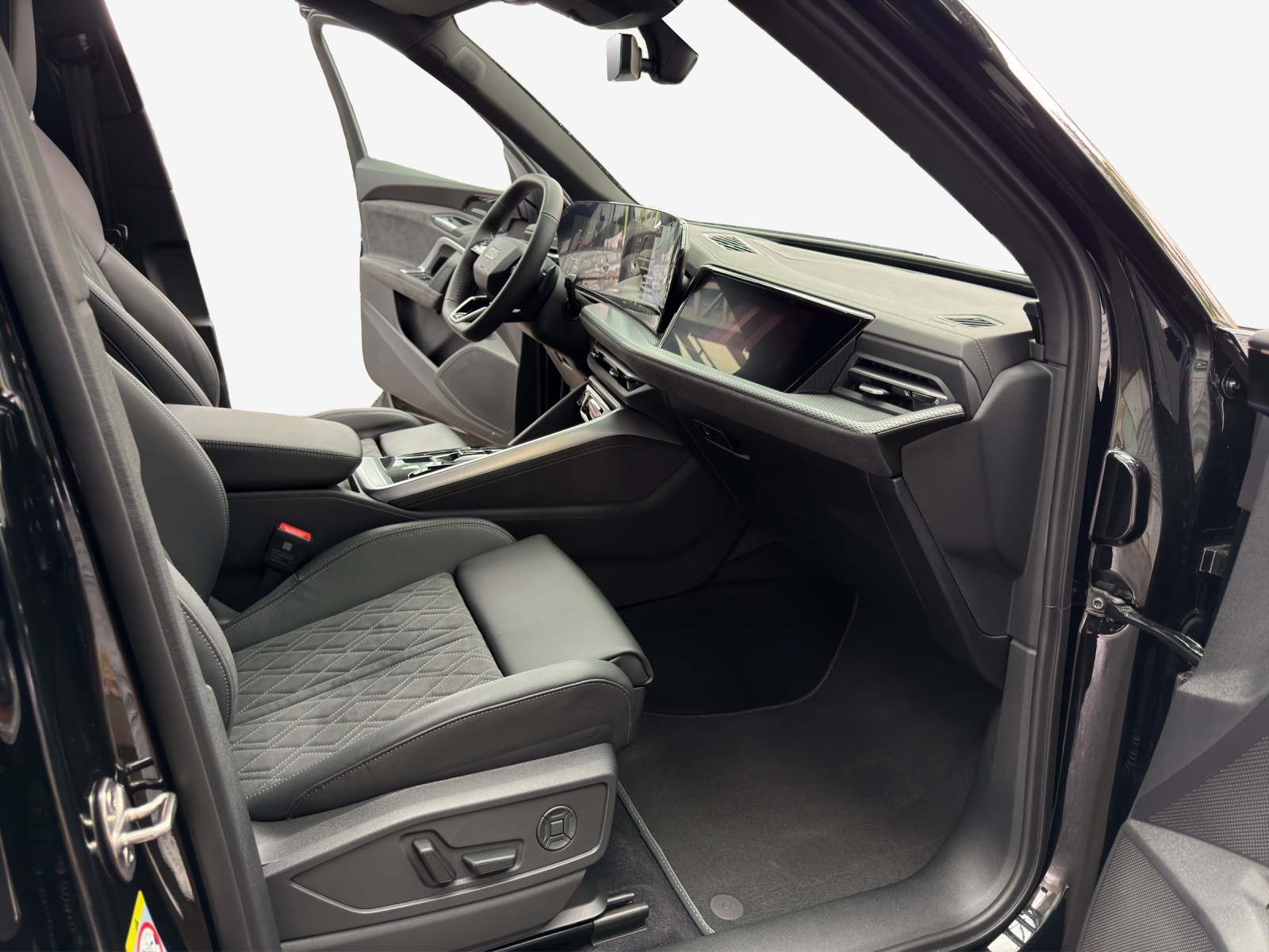 AUDI Q5 Sportback TDI quattro 150 kW S-tronic-image-13