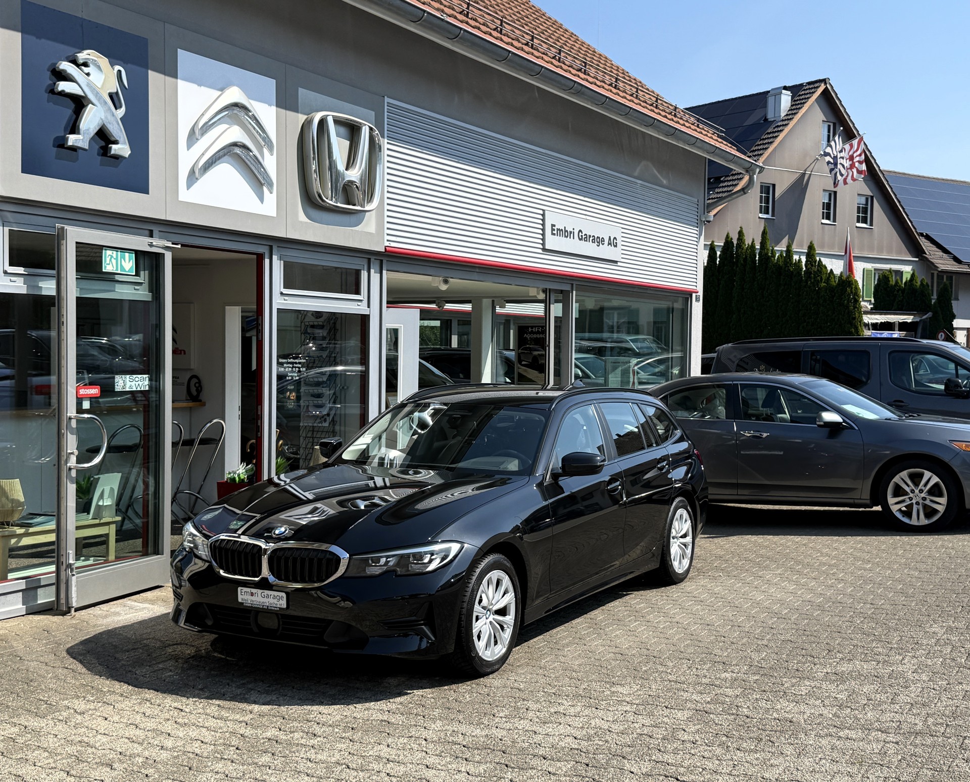 BMW 320d xDrive 48V Touring Steptronic-image-0