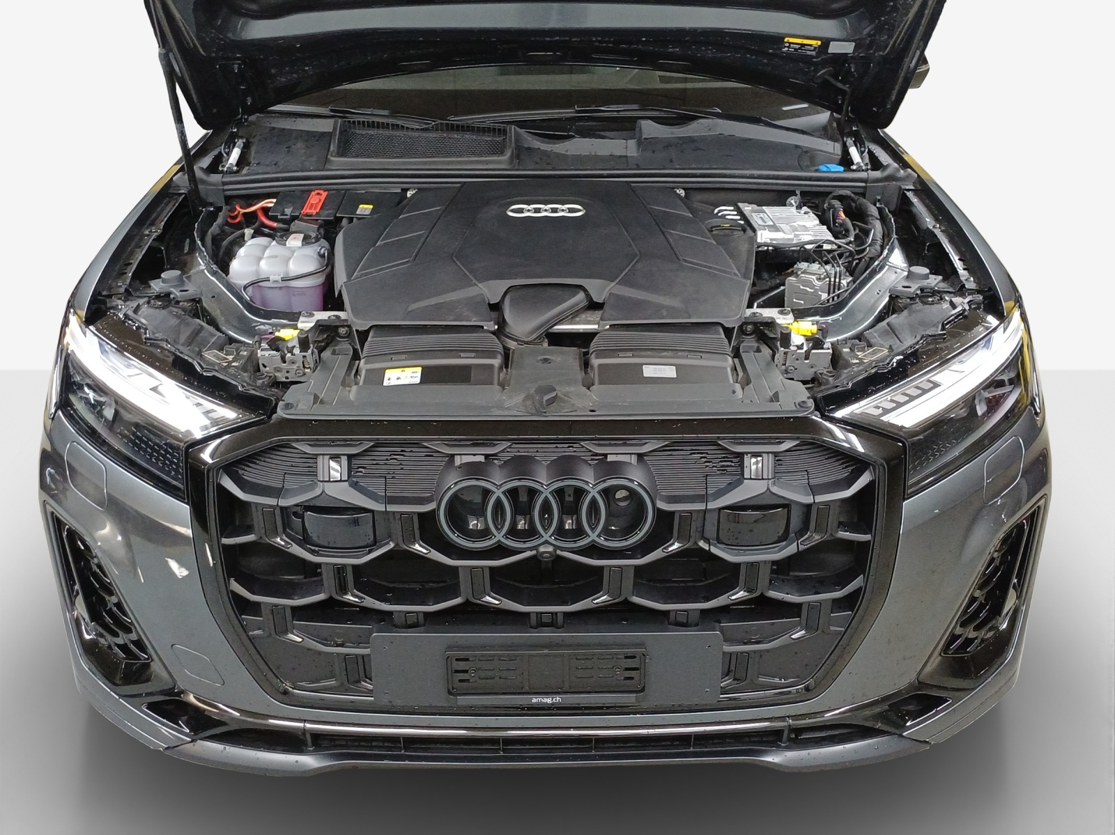 AUDI Q7 SUV TFSI quattro 250 kW S line tiptronic-image-14