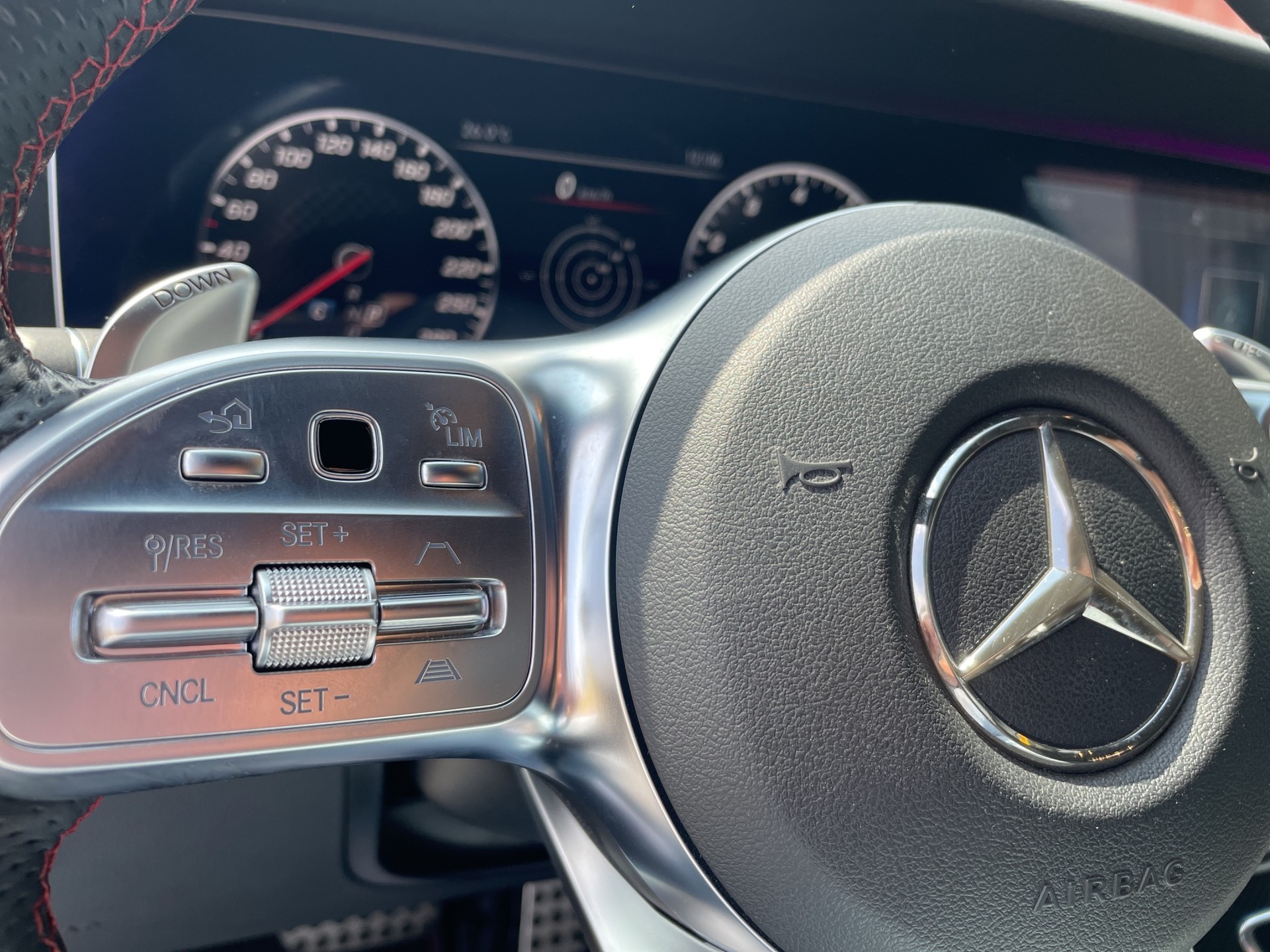 MERCEDES-BENZ E 53 AMG 4matic+-image-19