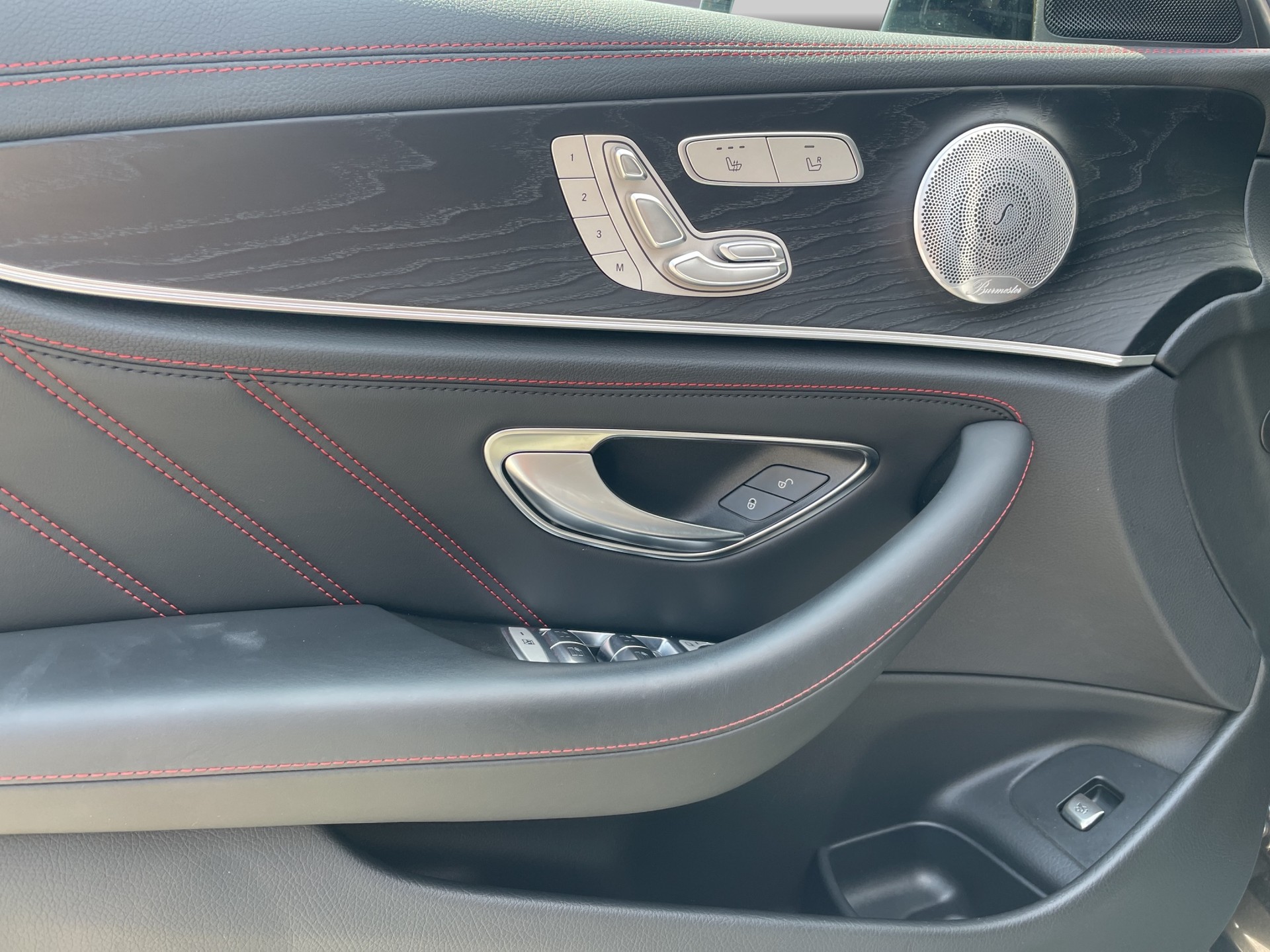 MERCEDES-BENZ E 53 AMG 4matic+-image-22