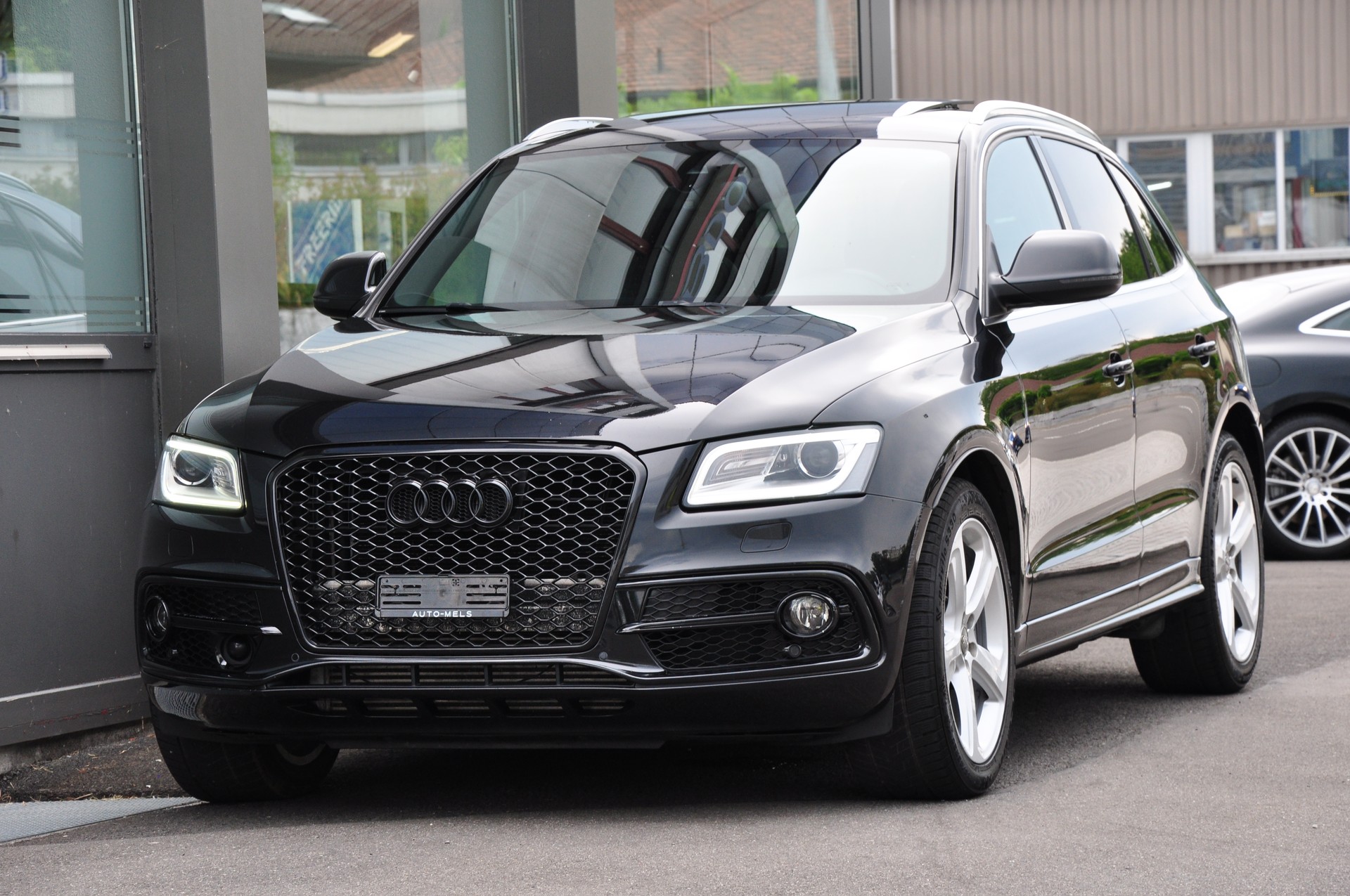 AUDI SQ5 3.0 TDI quattro tiptronic-showroom-element-1