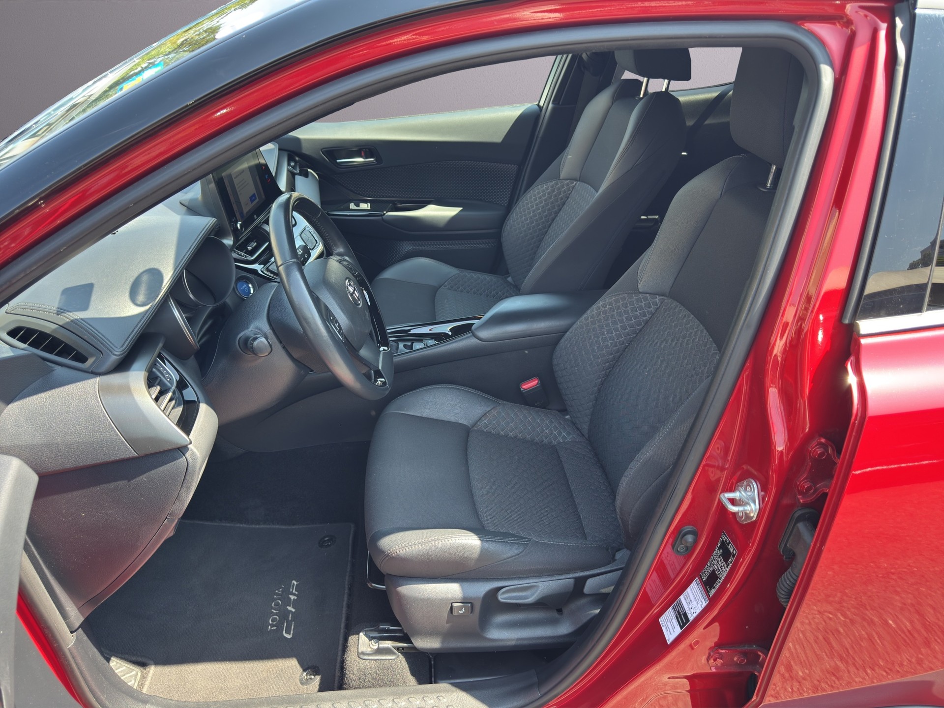 TOYOTA C-HR 1.8 HSD CVT Trend-image-9