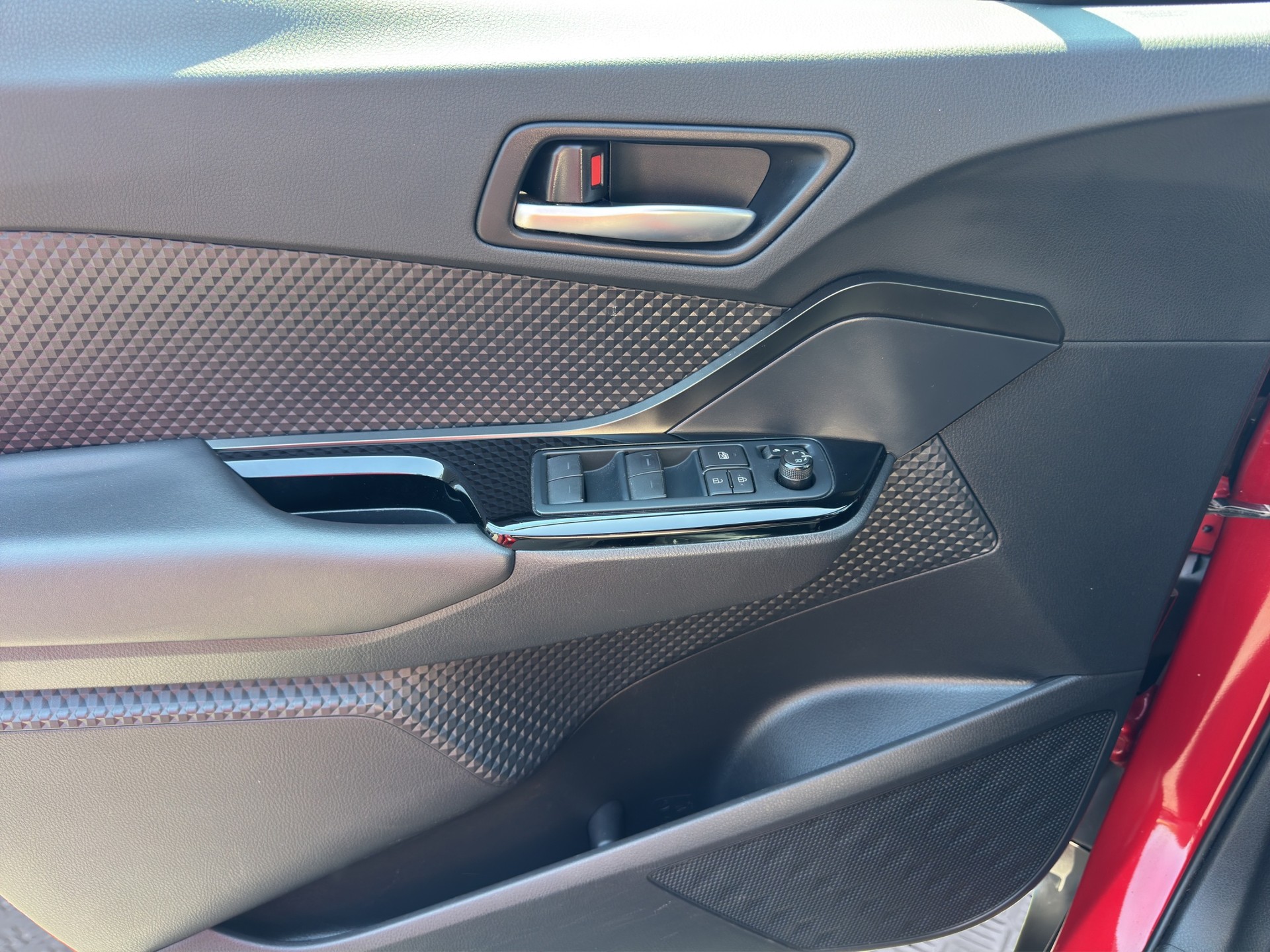TOYOTA C-HR 1.8 HSD CVT Trend-image-8