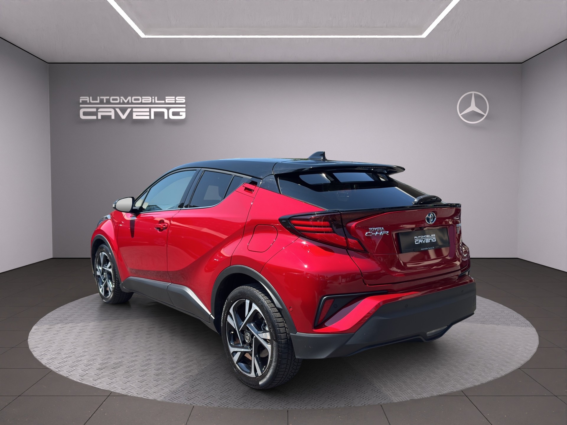 TOYOTA C-HR 1.8 HSD CVT Trend-image-2