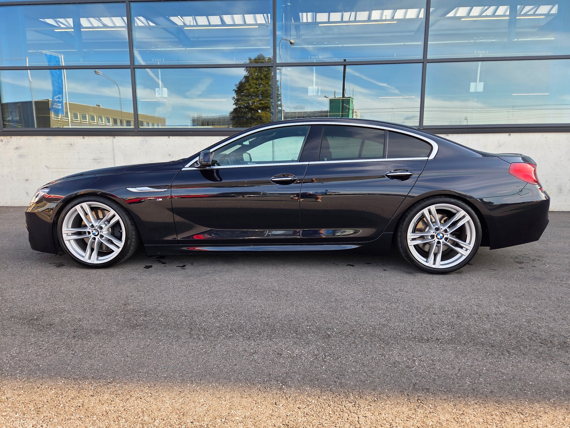 BMW BMW 650i Gran Coupé xDrive M-Sportpaket Model INDIVIDUAL Frisch MFK und grossem Service-image-1
