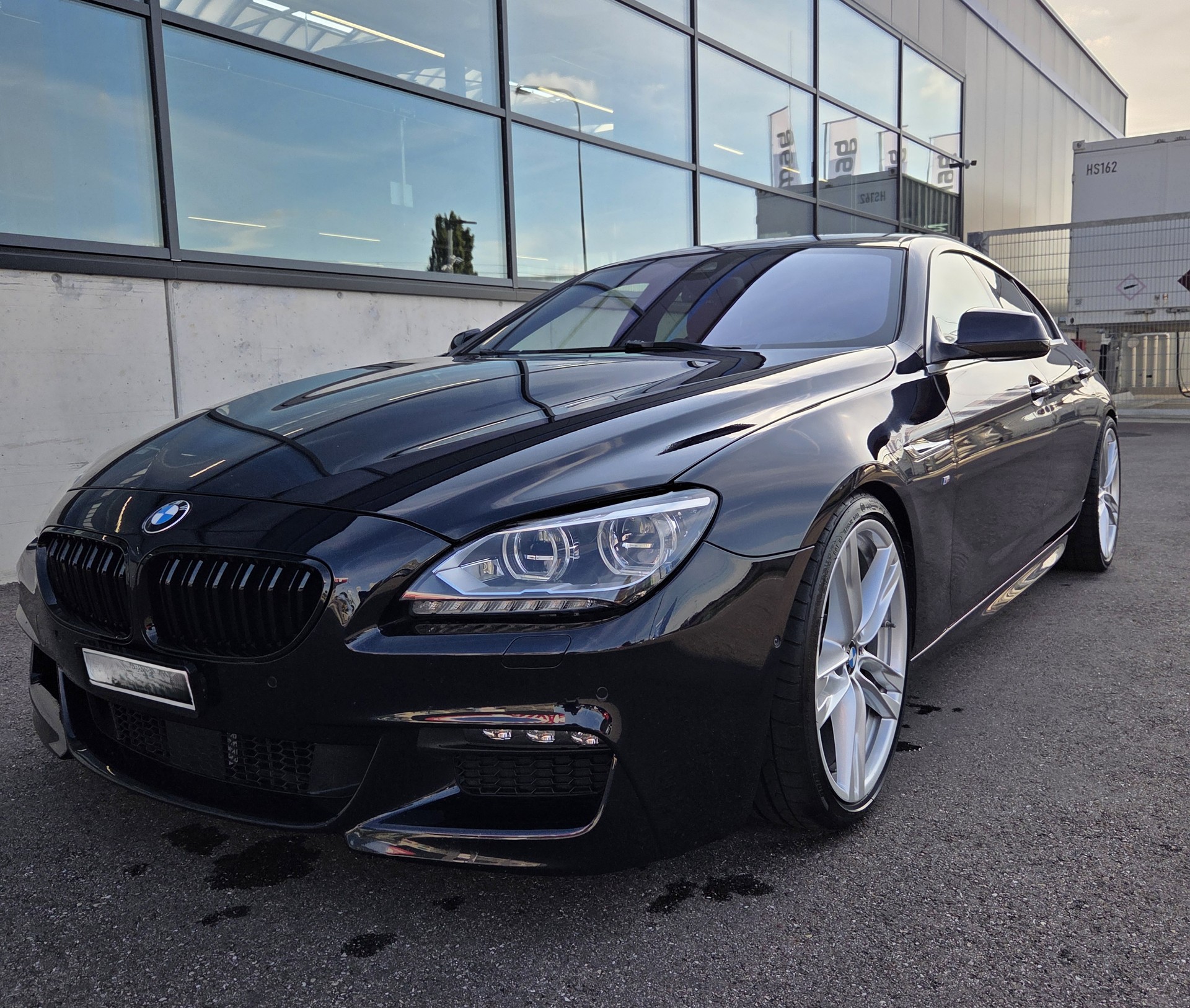 BMW BMW 650i Gran Coupé xDrive M-Sportpaket Model INDIVIDUAL Frisch MFK und grossem Service-image-2