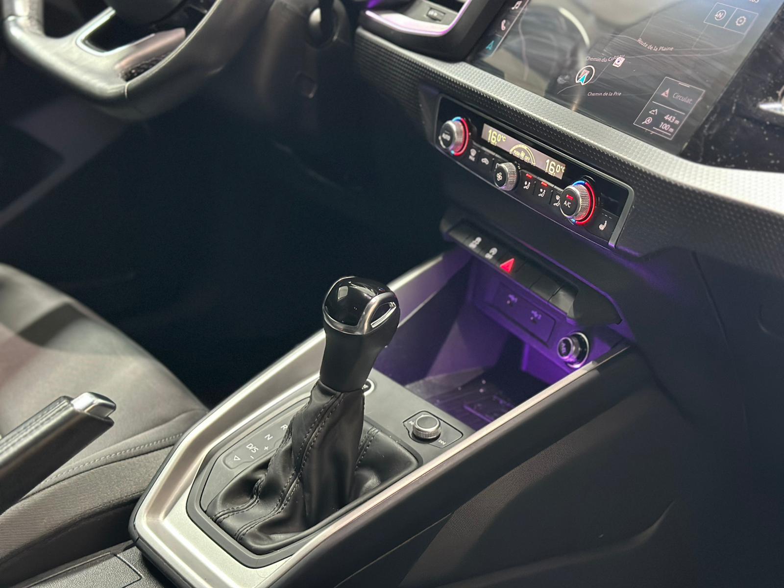 AUDI A1 Sportback 35 TFSI S Line S-tronic-image-9