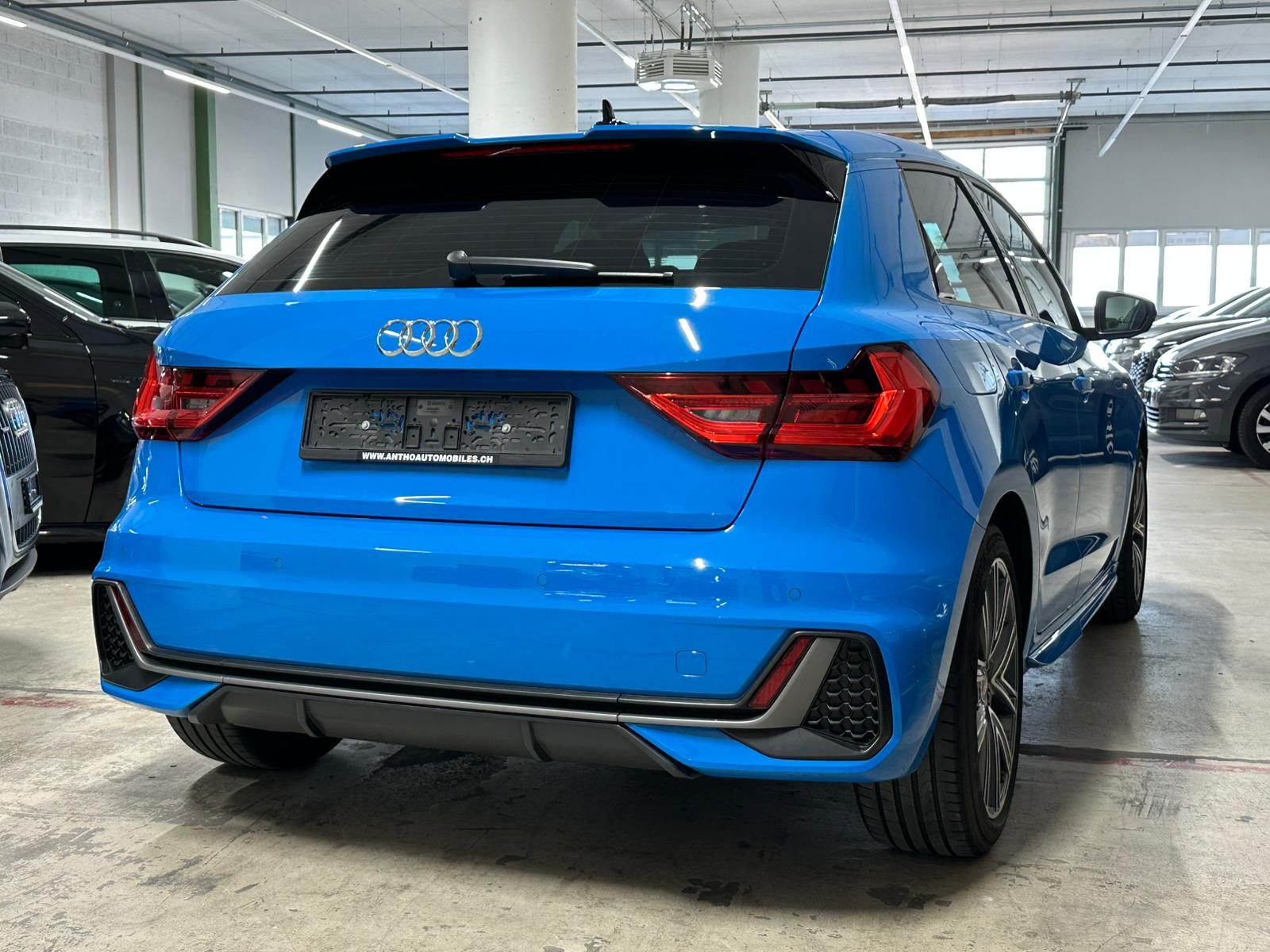 AUDI A1 Sportback 35 TFSI S Line S-tronic-image-3