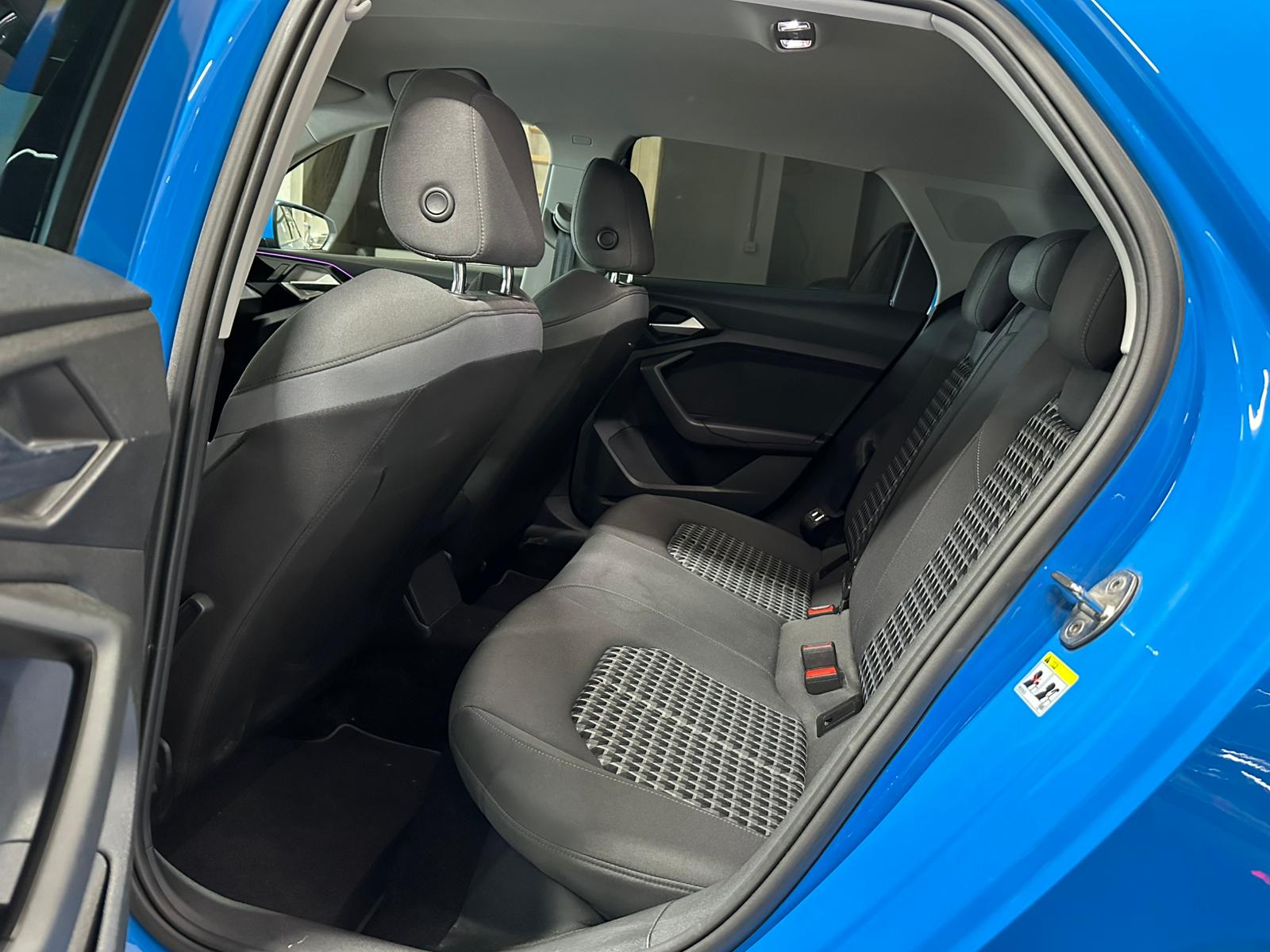 AUDI A1 Sportback 35 TFSI S Line S-tronic-image-6