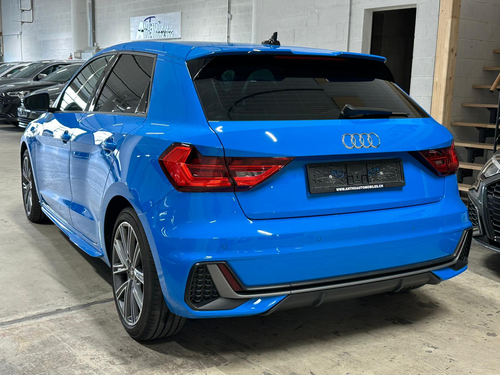 AUDI A1 Sportback 35 TFSI S Line S-tronic-image-4