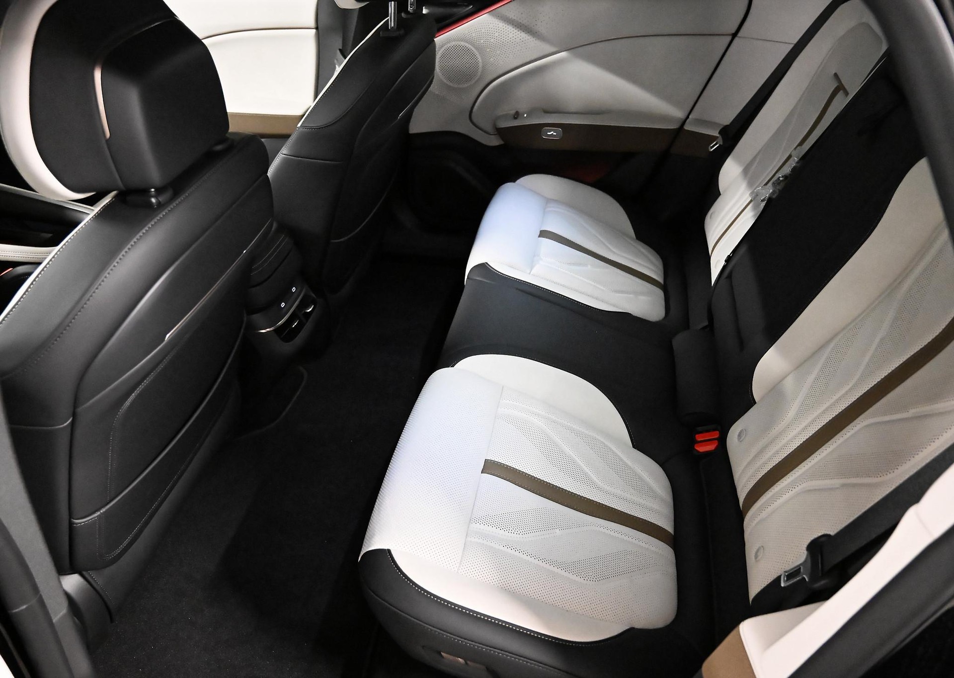 ZEEKR 7GT Privilege AWD-image-8