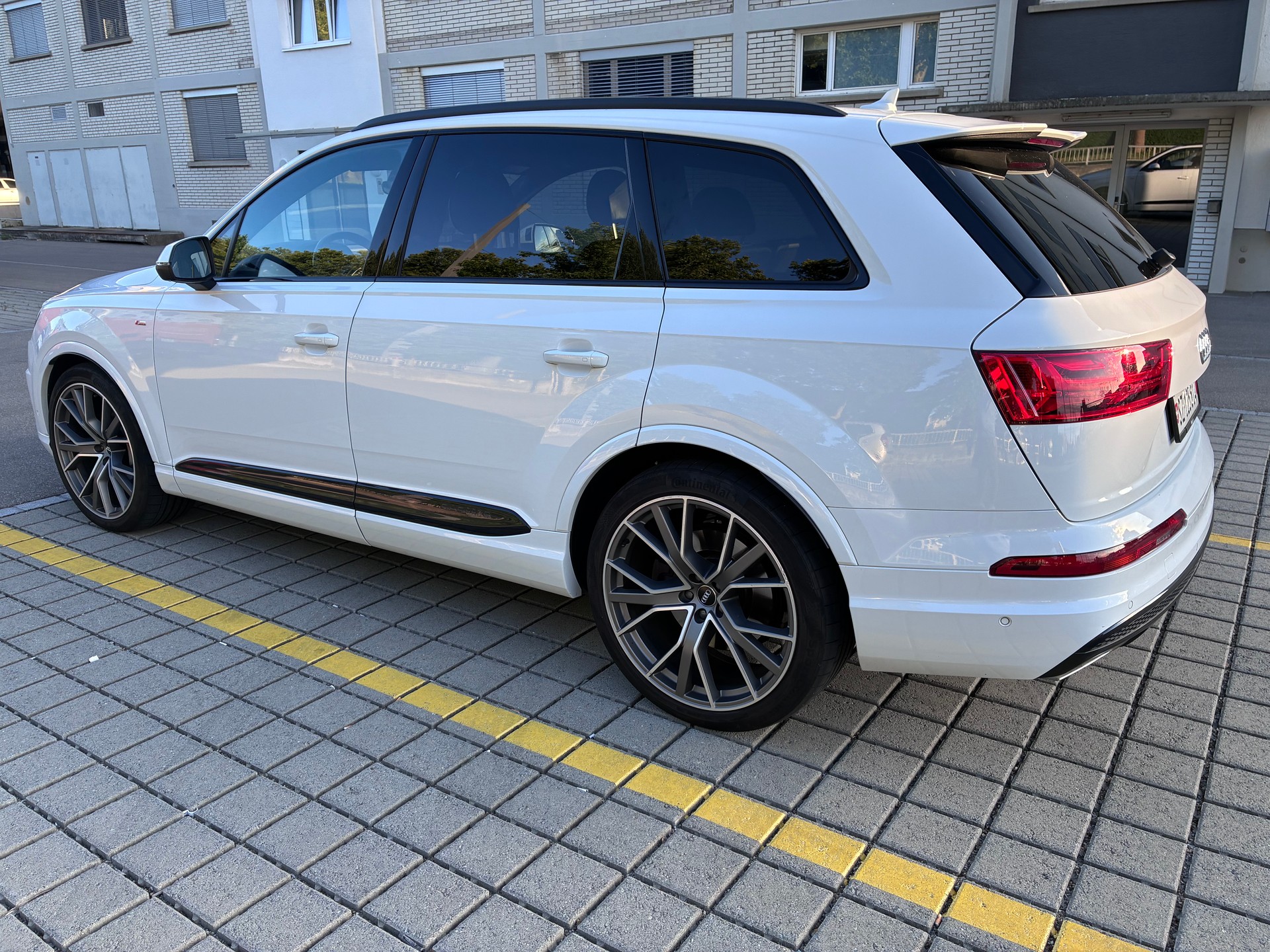 AUDI 3.0 V6 TDI 272 quattro T-Tronic-image-1