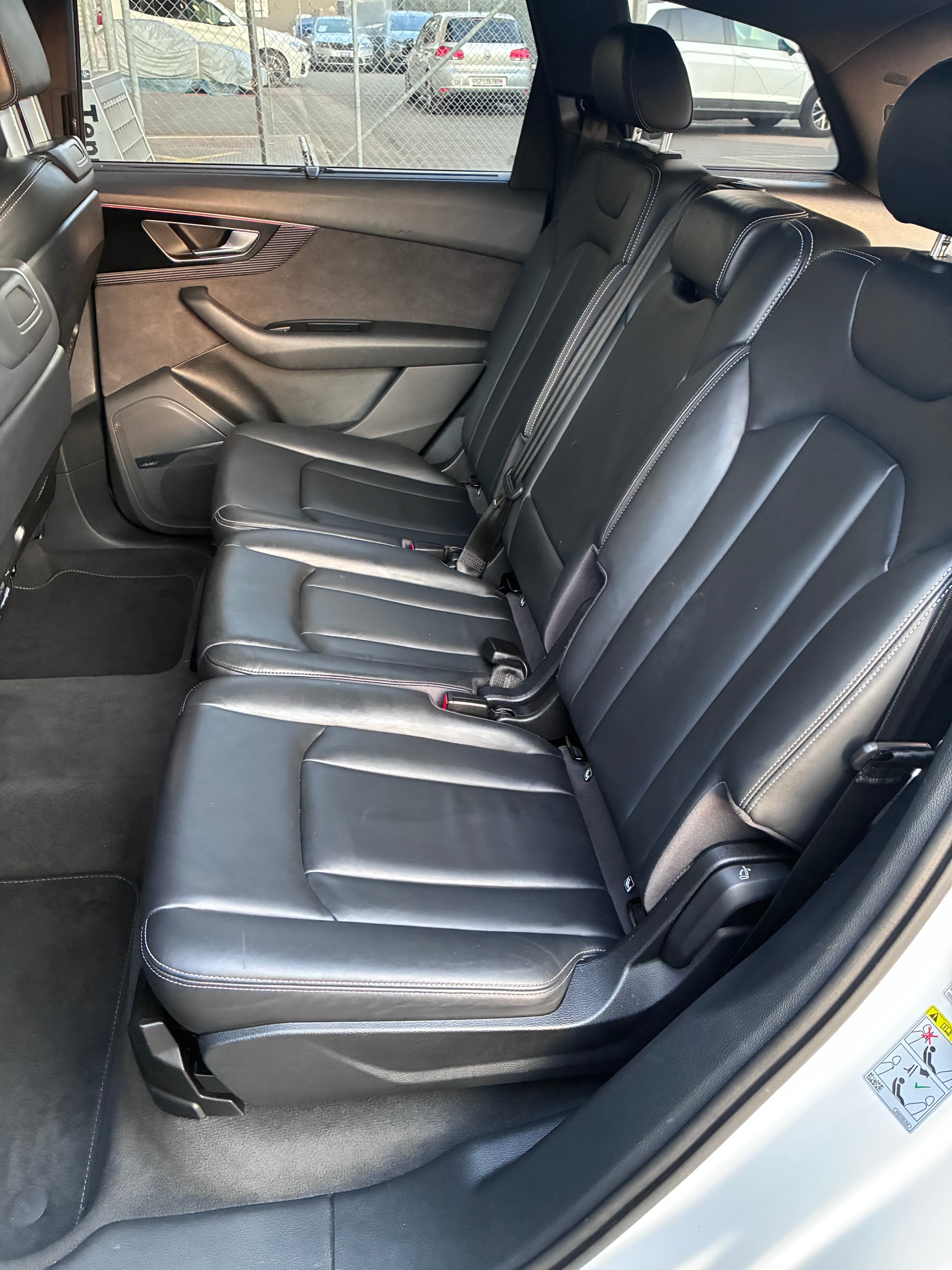 AUDI 3.0 V6 TDI 272 quattro T-Tronic-image-5