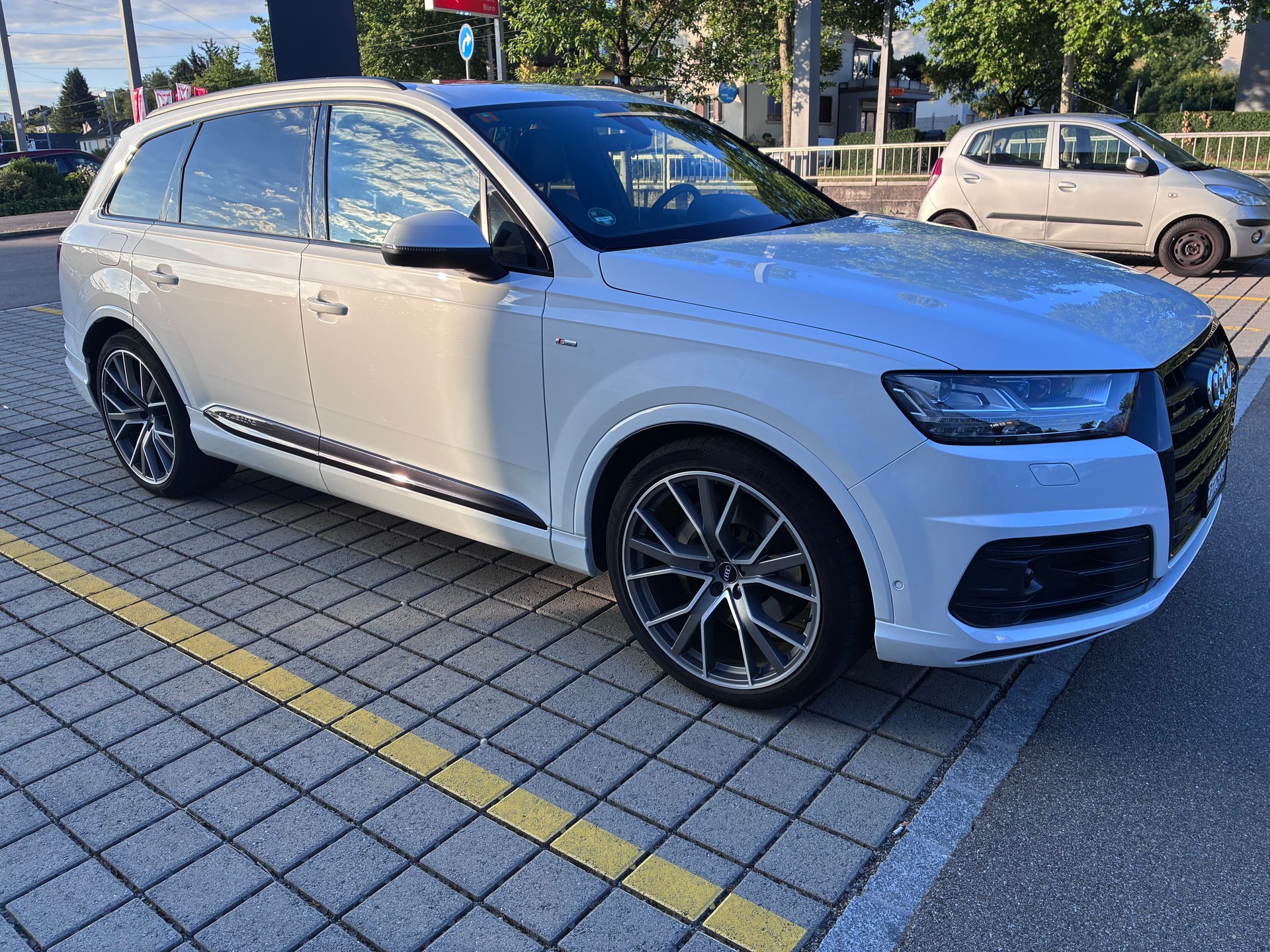 AUDI 3.0 V6 TDI 272 quattro T-Tronic