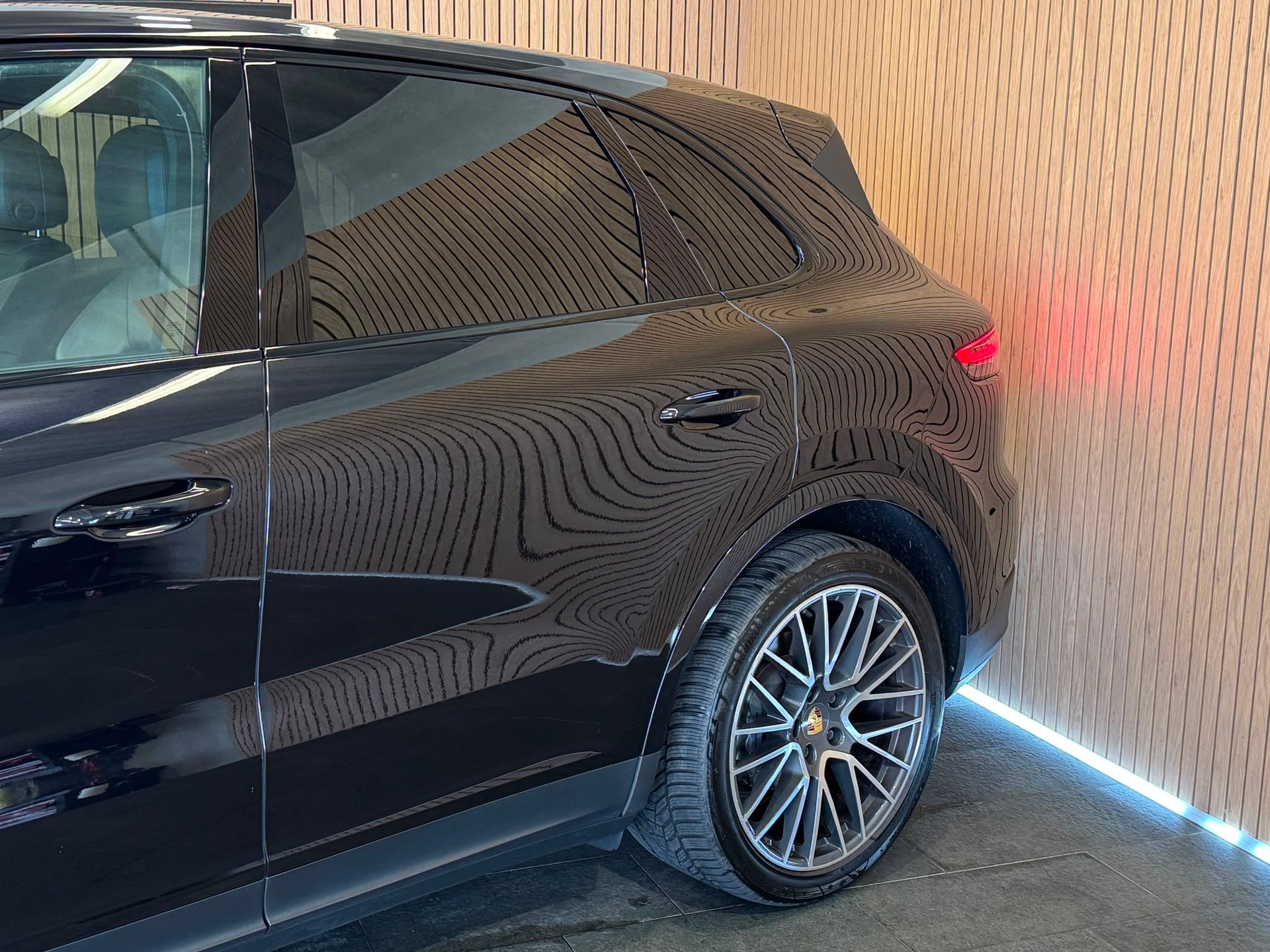PORSCHE Cayenne S-image-6