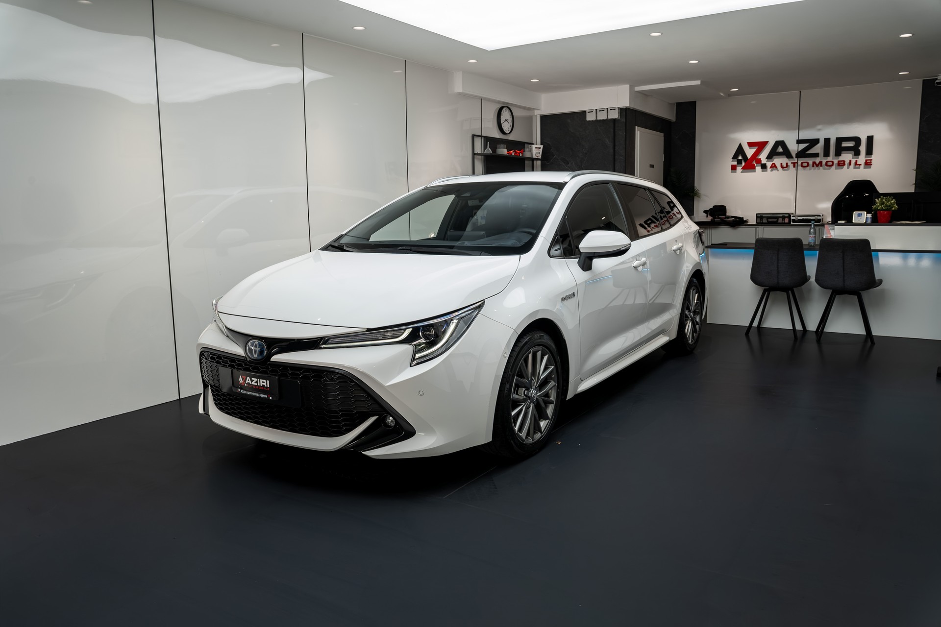 TOYOTA Corolla Touring Sports 2.0 HSD Premium e-CVT-image-0