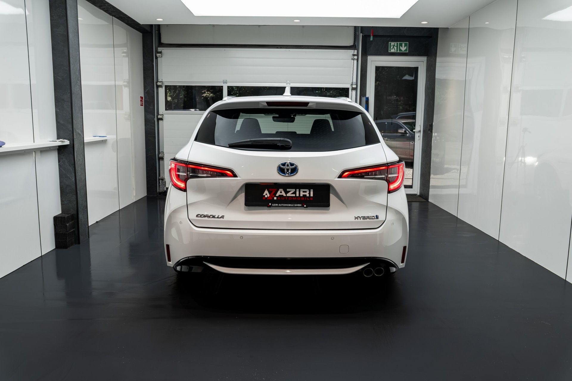 TOYOTA Corolla Touring Sports 2.0 HSD Premium e-CVT-image-4