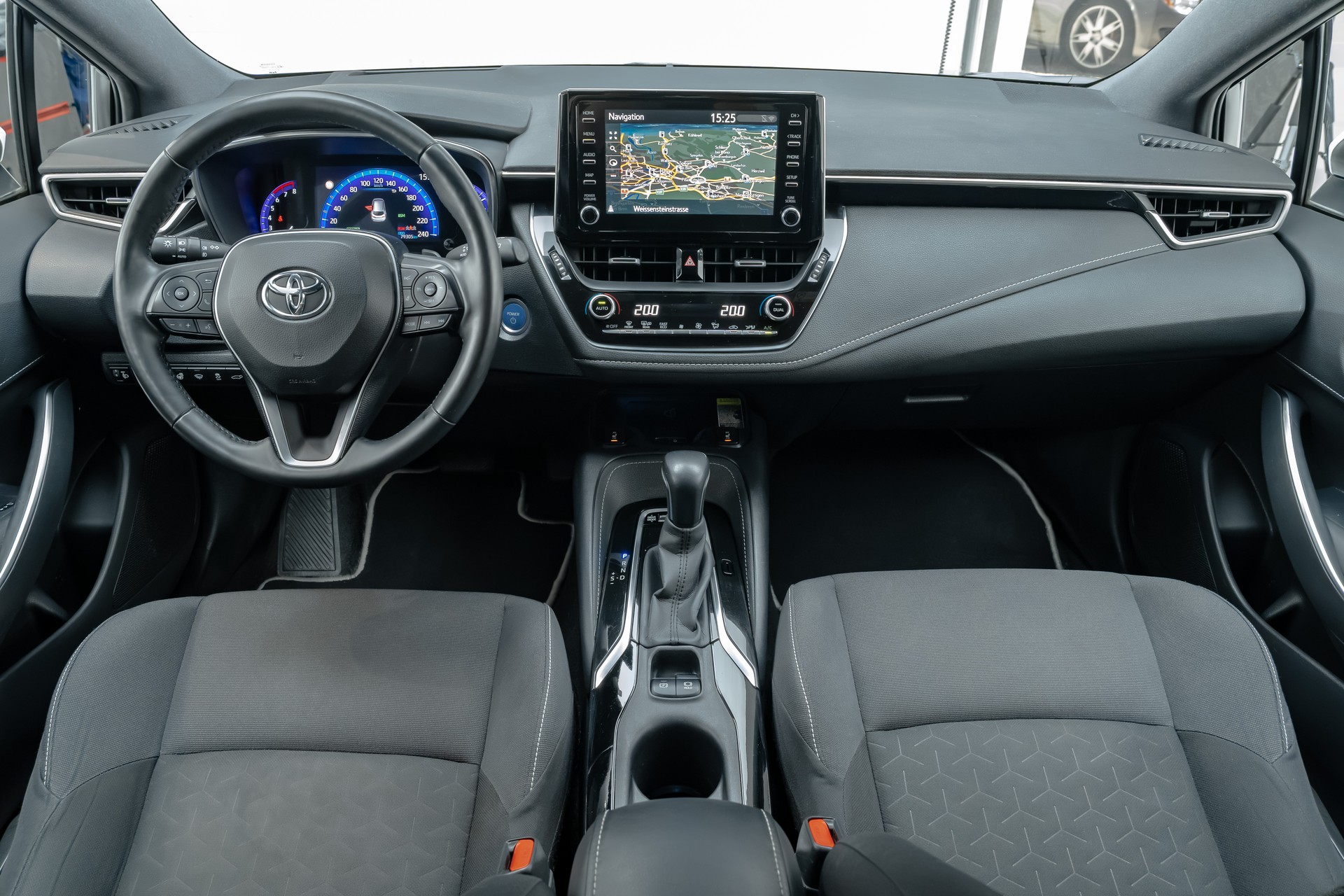 TOYOTA Corolla Touring Sports 2.0 HSD Premium e-CVT-image-6