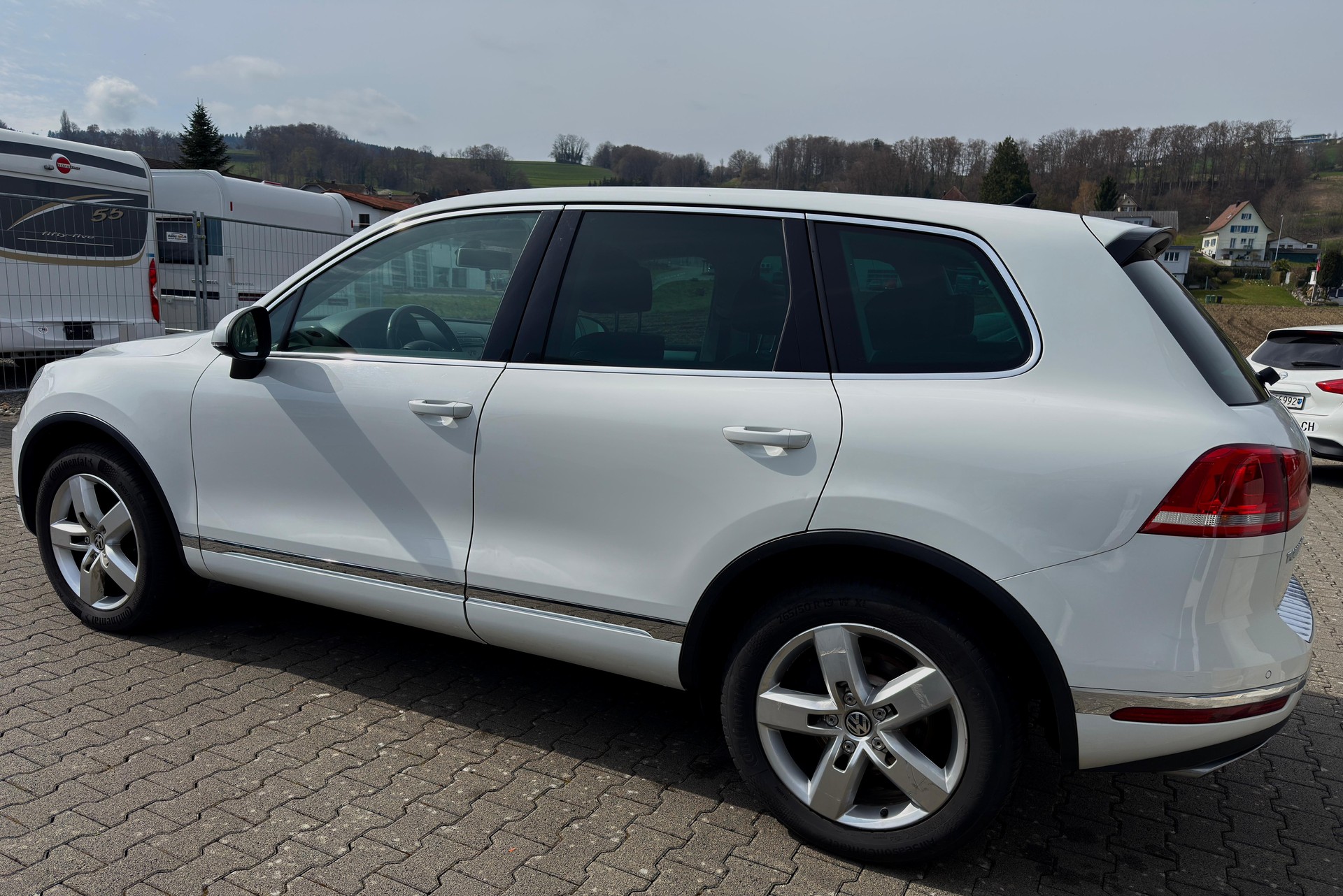 VW Touareg 3.0 TDI BlueMotion Technology Tiptronic-image-5