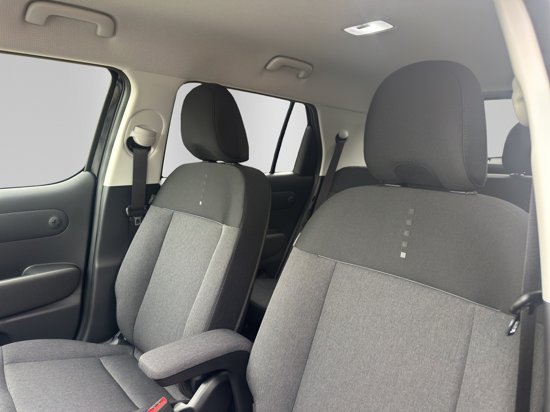HYUNDAI Inster 49kWh Vertex-image-12