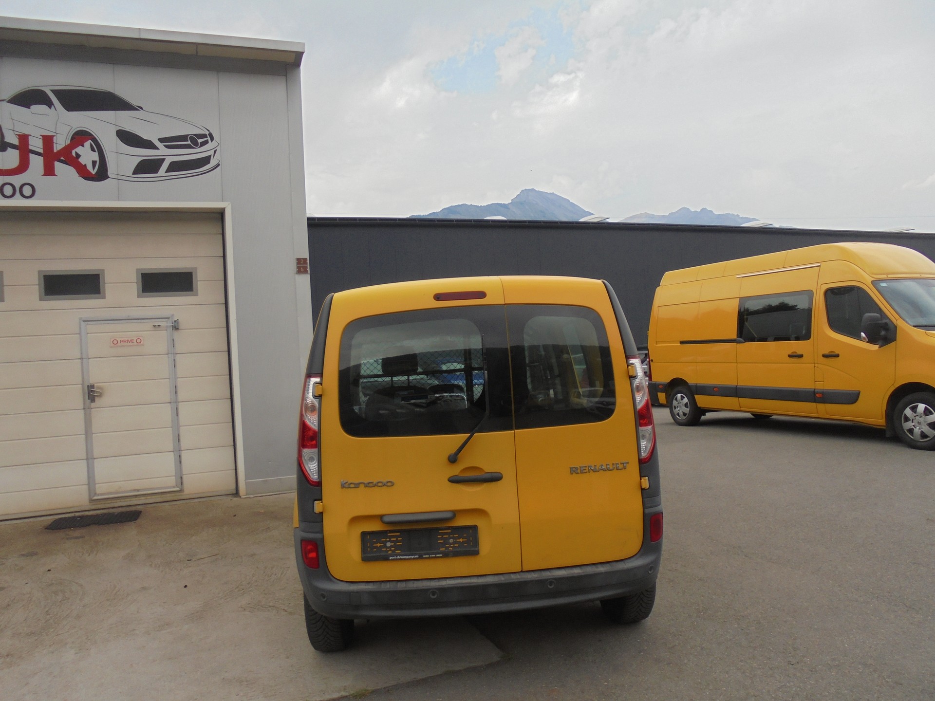 RENAULT Kangoo Medium TCe 115 Business A-image-5