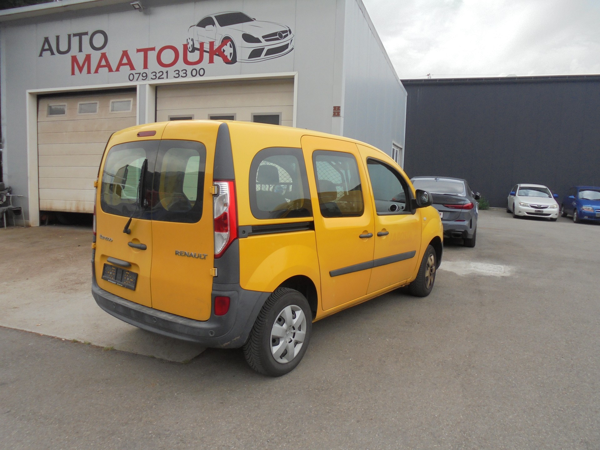 RENAULT Kangoo Medium TCe 115 Business A-image-4