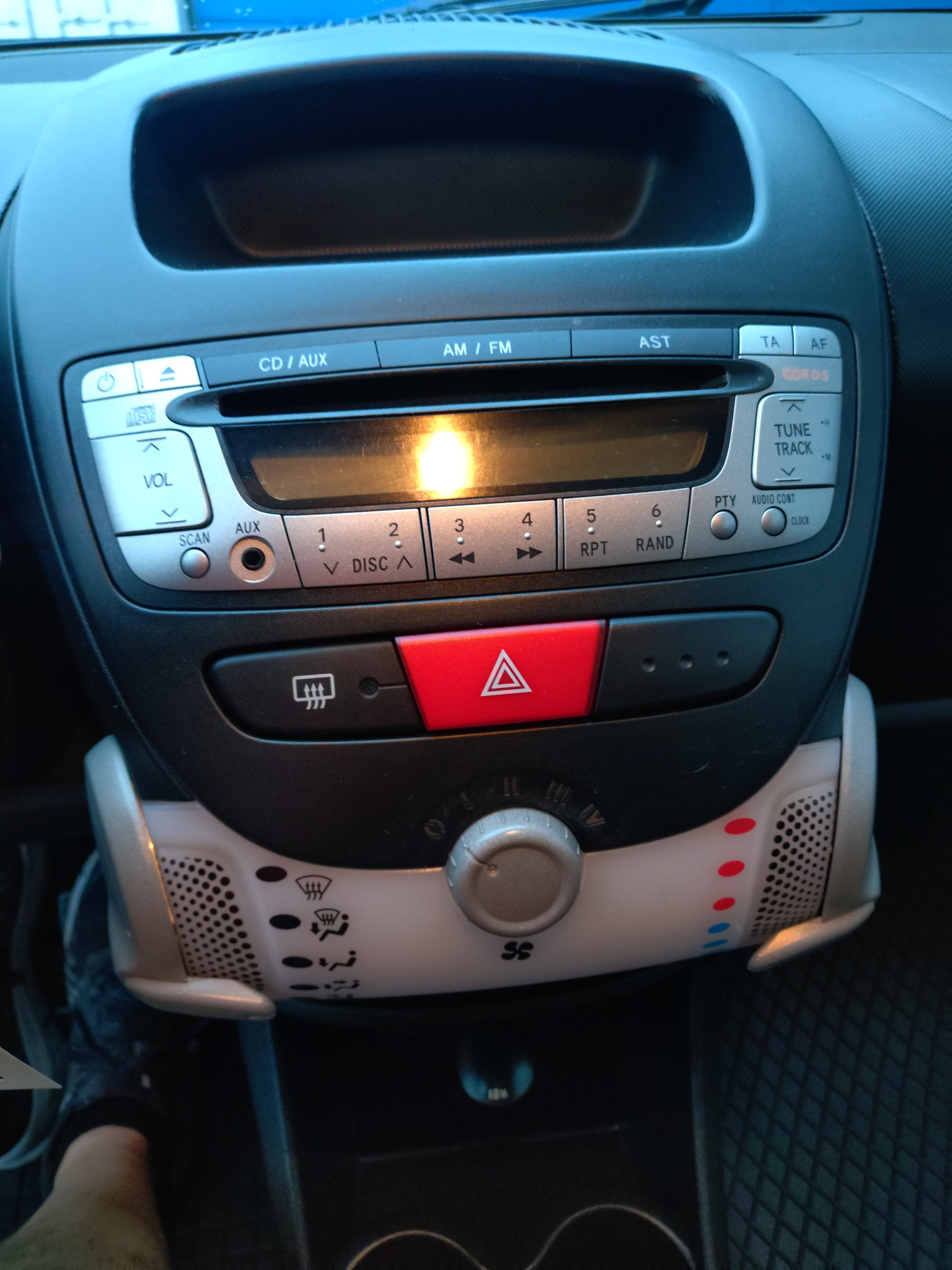 CITROEN C1 1.0i Attraction-image-6