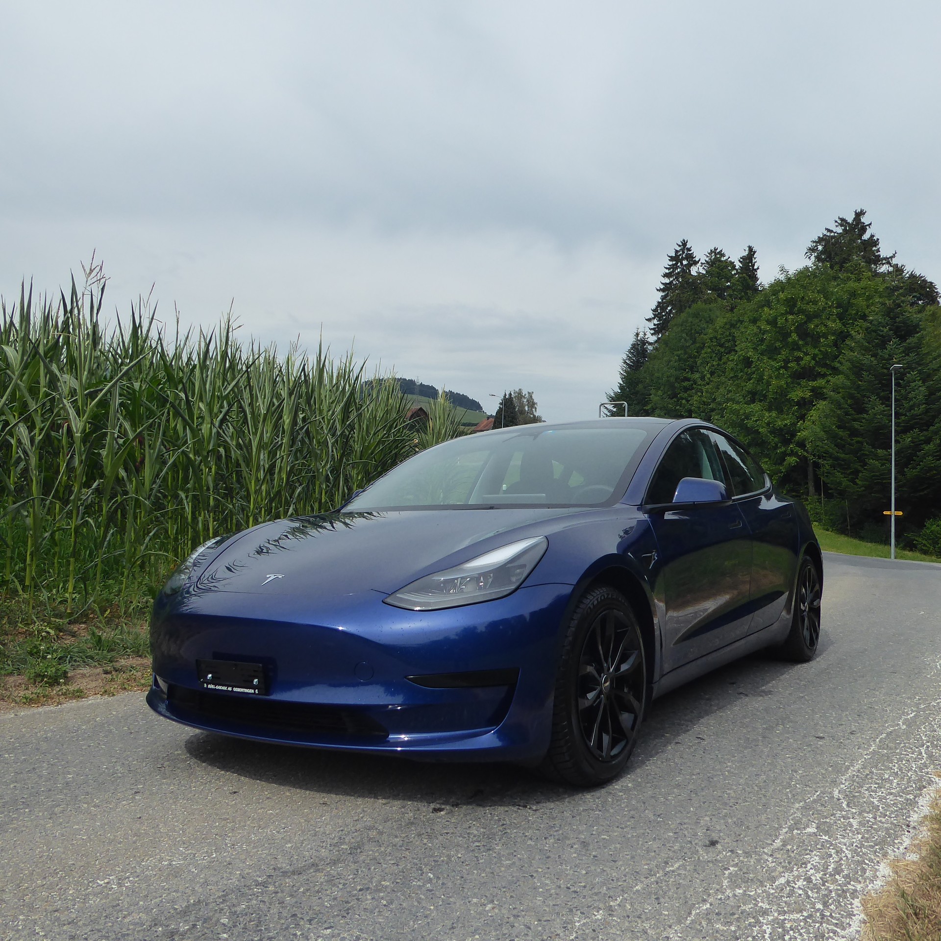 TESLA Model 3