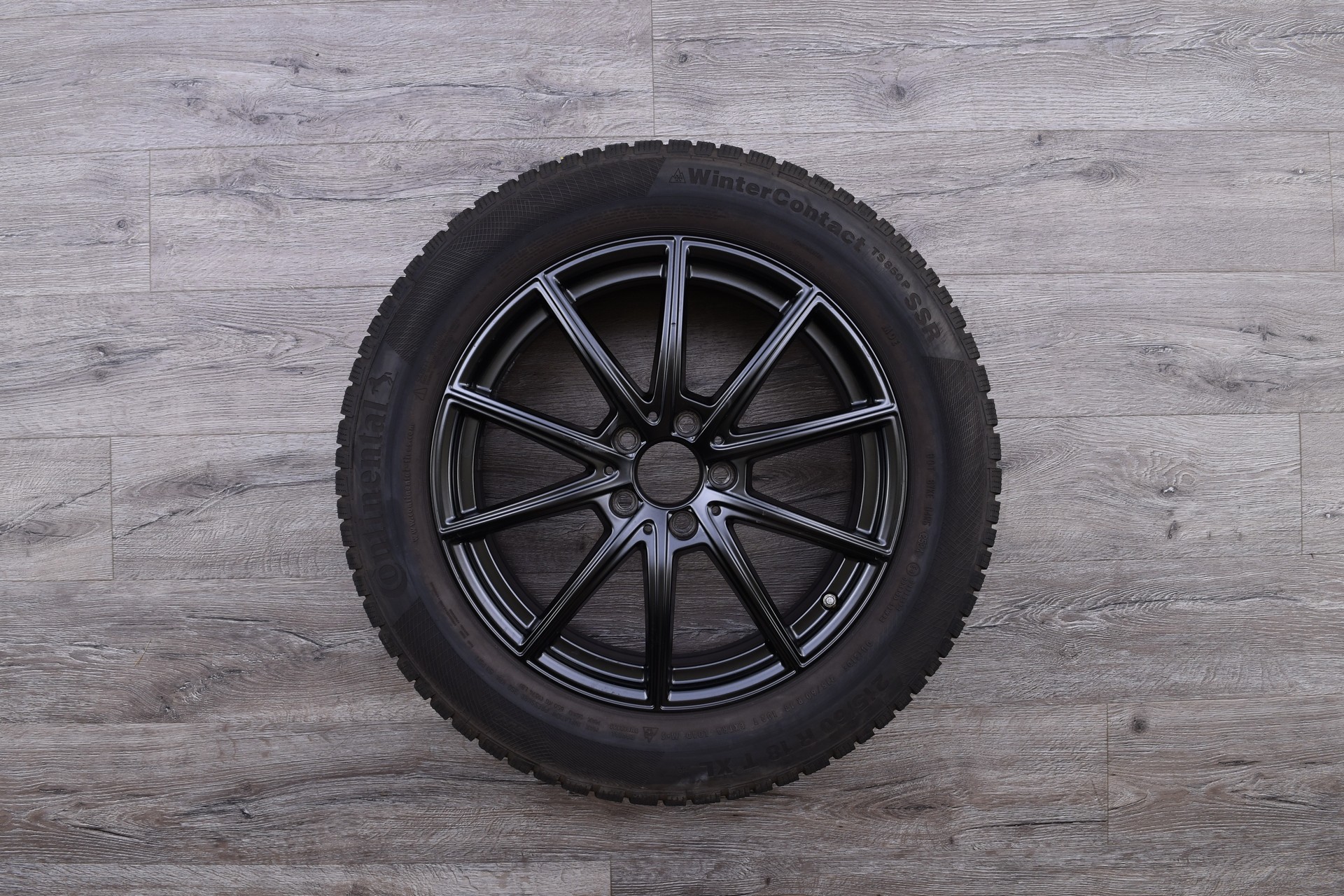 MERCEDES-BENZ GLA 250 4Matic AMG Line 8G-DCT-image-25