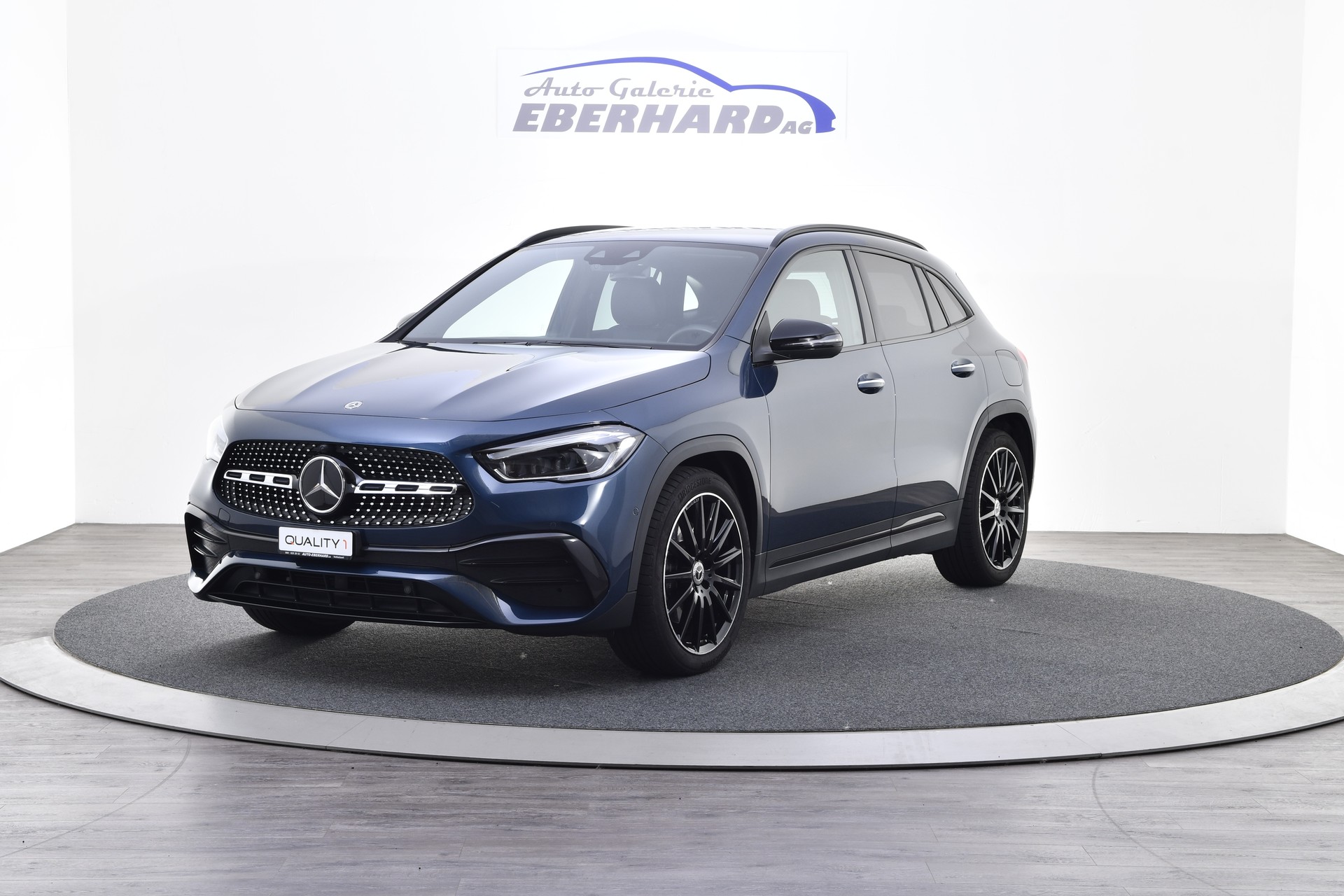 MERCEDES-BENZ GLA 250 4Matic AMG Line 8G-DCT