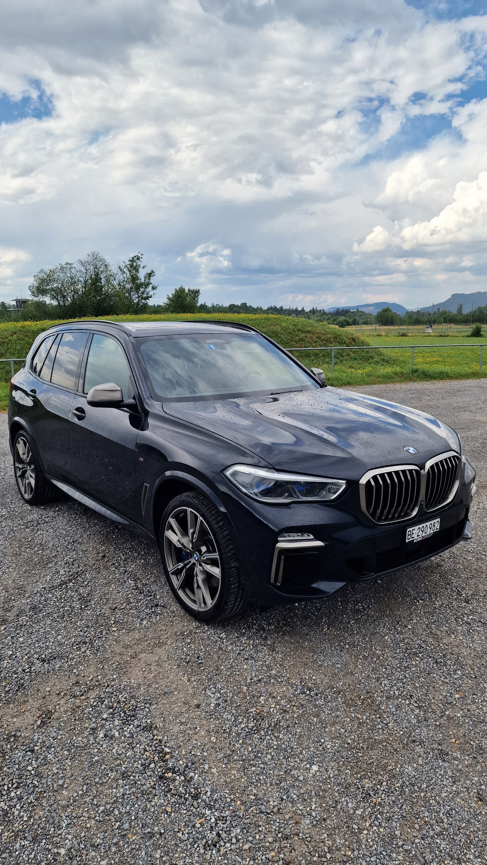 BMW M50d xDrive-image-1