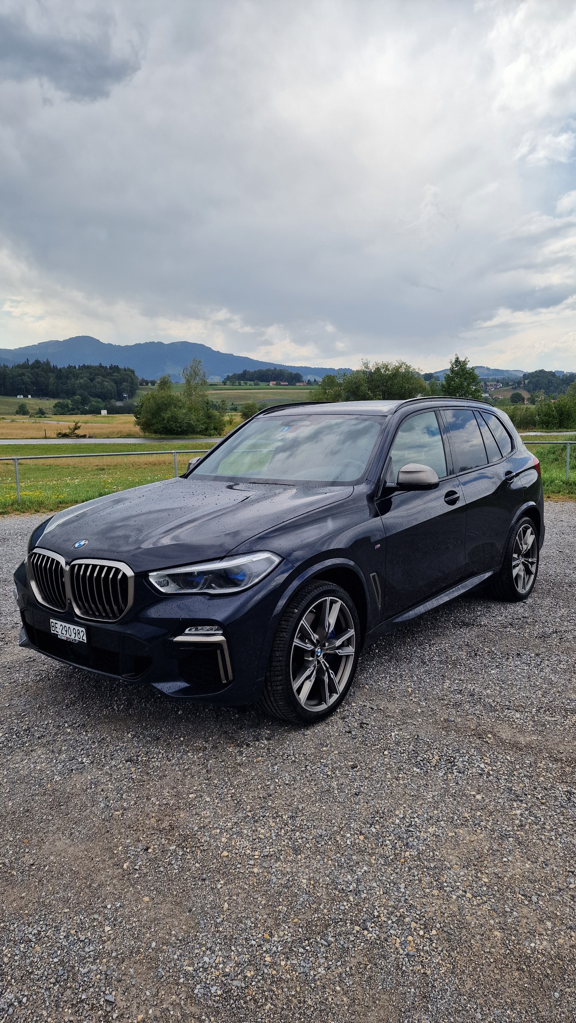 BMW M50d xDrive-image-0