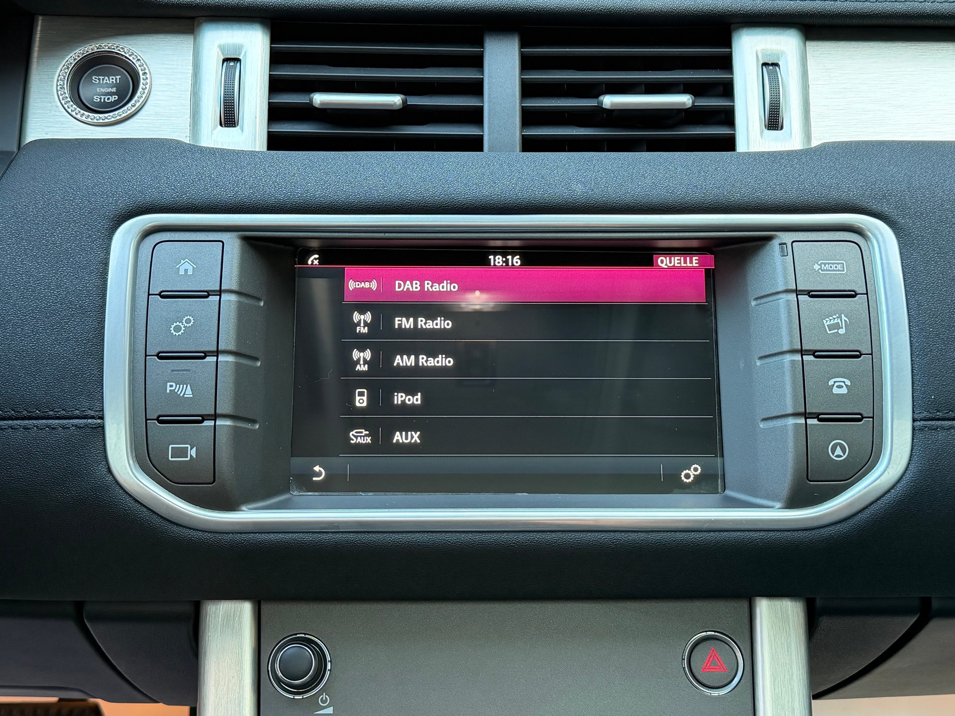 LAND ROVER Range Rover Evoque 2.0 TD4 SE AT9-image-12