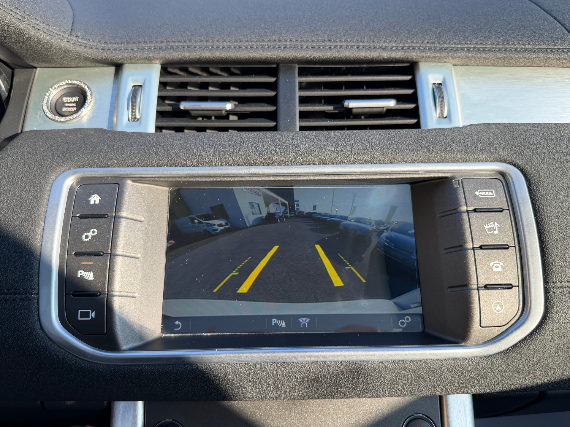 LAND ROVER Range Rover Evoque 2.0 TD4 SE AT9-image-13