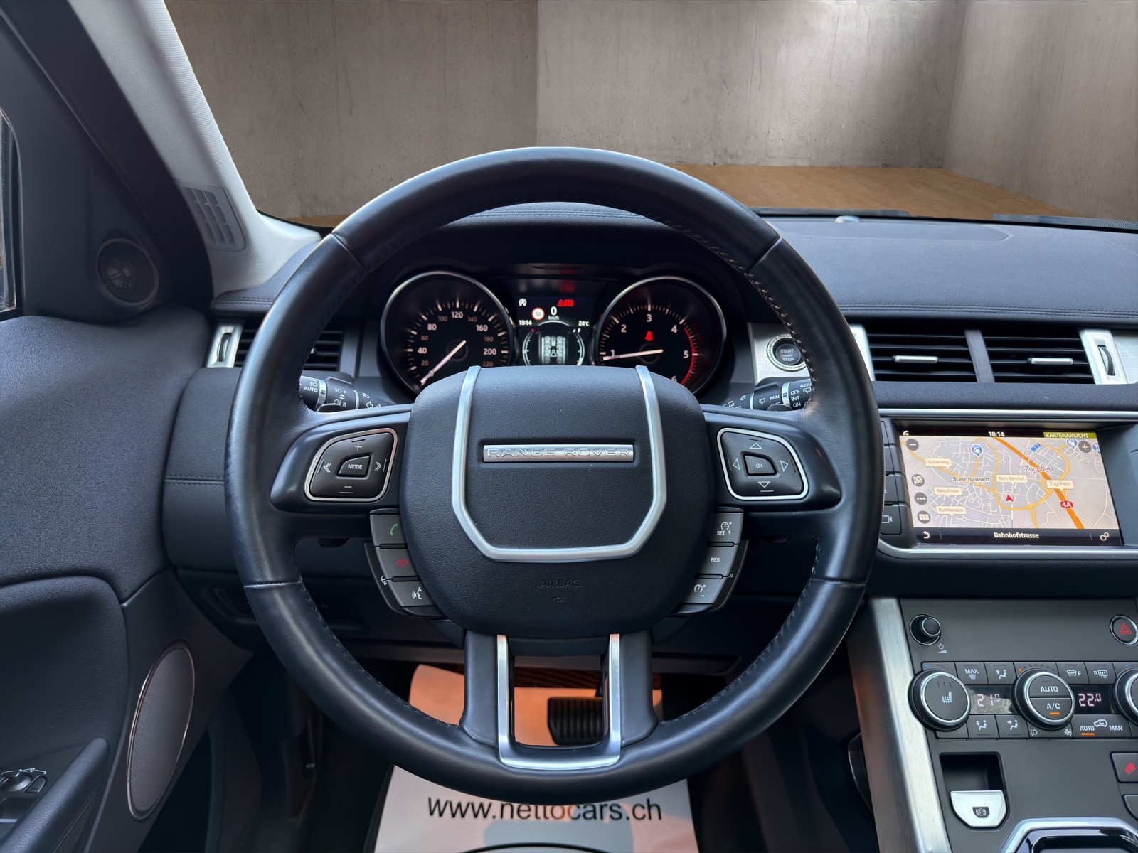 LAND ROVER Range Rover Evoque 2.0 TD4 SE AT9-image-14