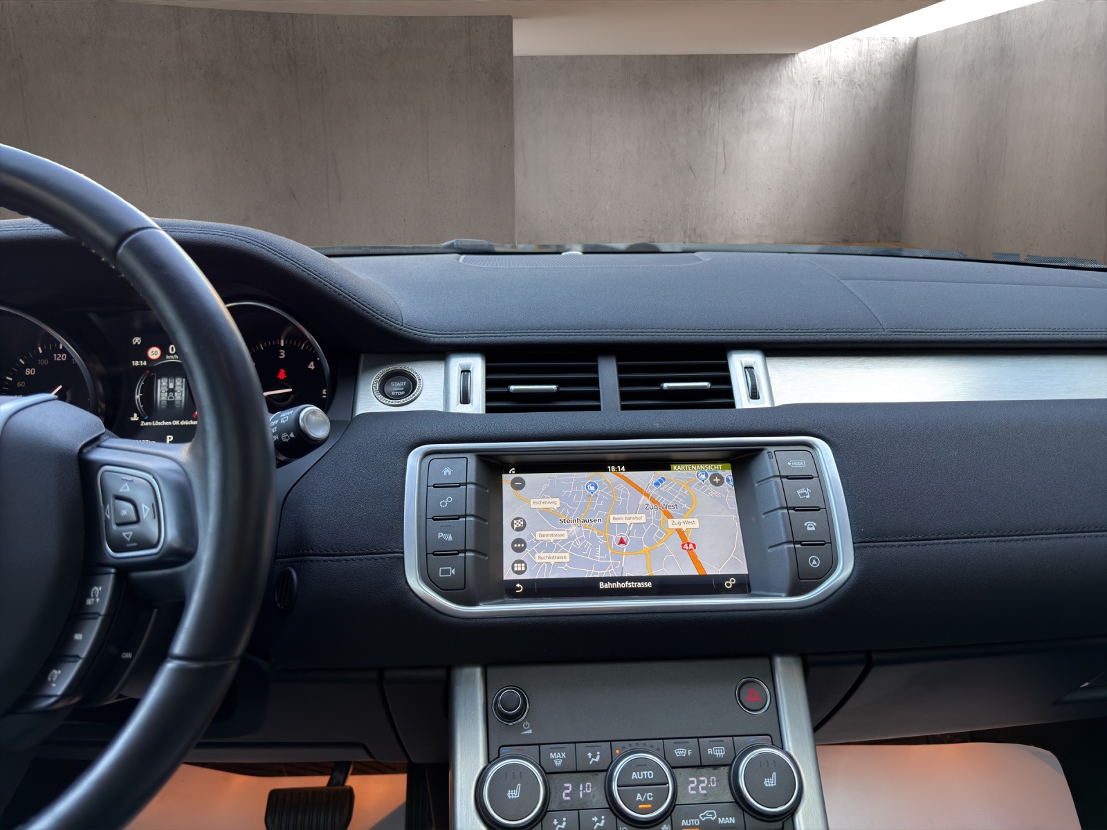 LAND ROVER Range Rover Evoque 2.0 TD4 SE AT9-image-11