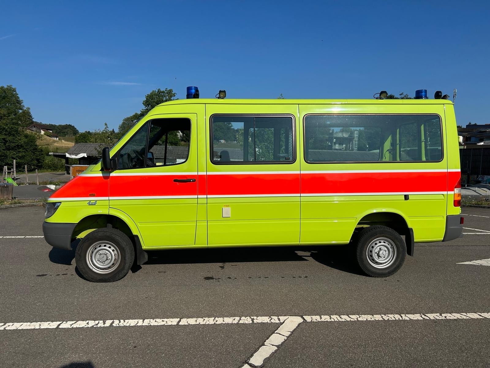 MERCEDES-BENZ Sprinter 314 4x4 FEUERWEHR-showroom-element-2