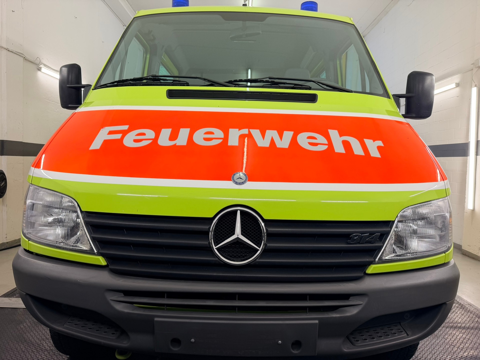 MERCEDES-BENZ Sprinter 314 4x4 FEUERWEHR-showroom-element-1