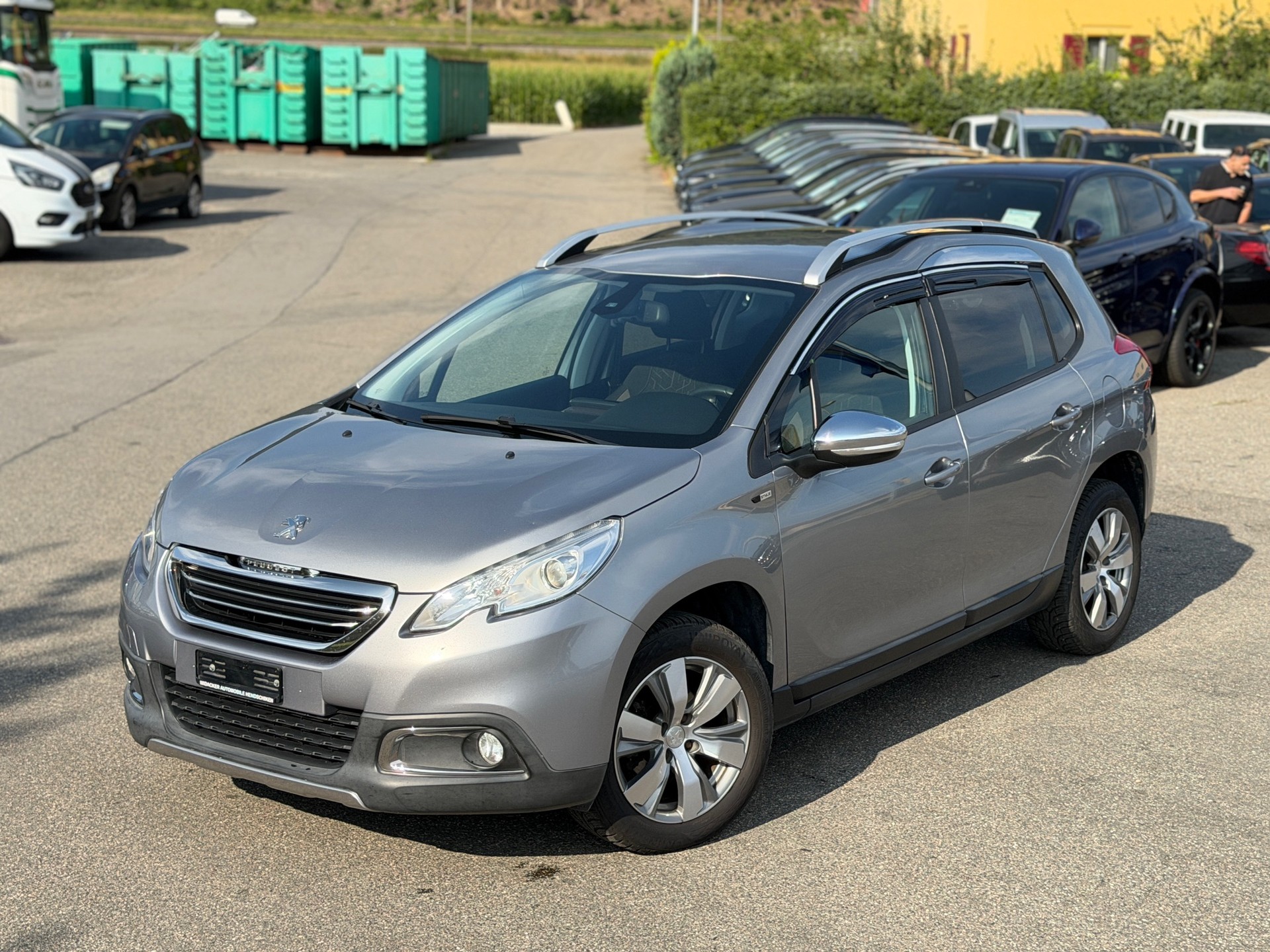 PEUGEOT 2008 1.2 VTI Active-image-11