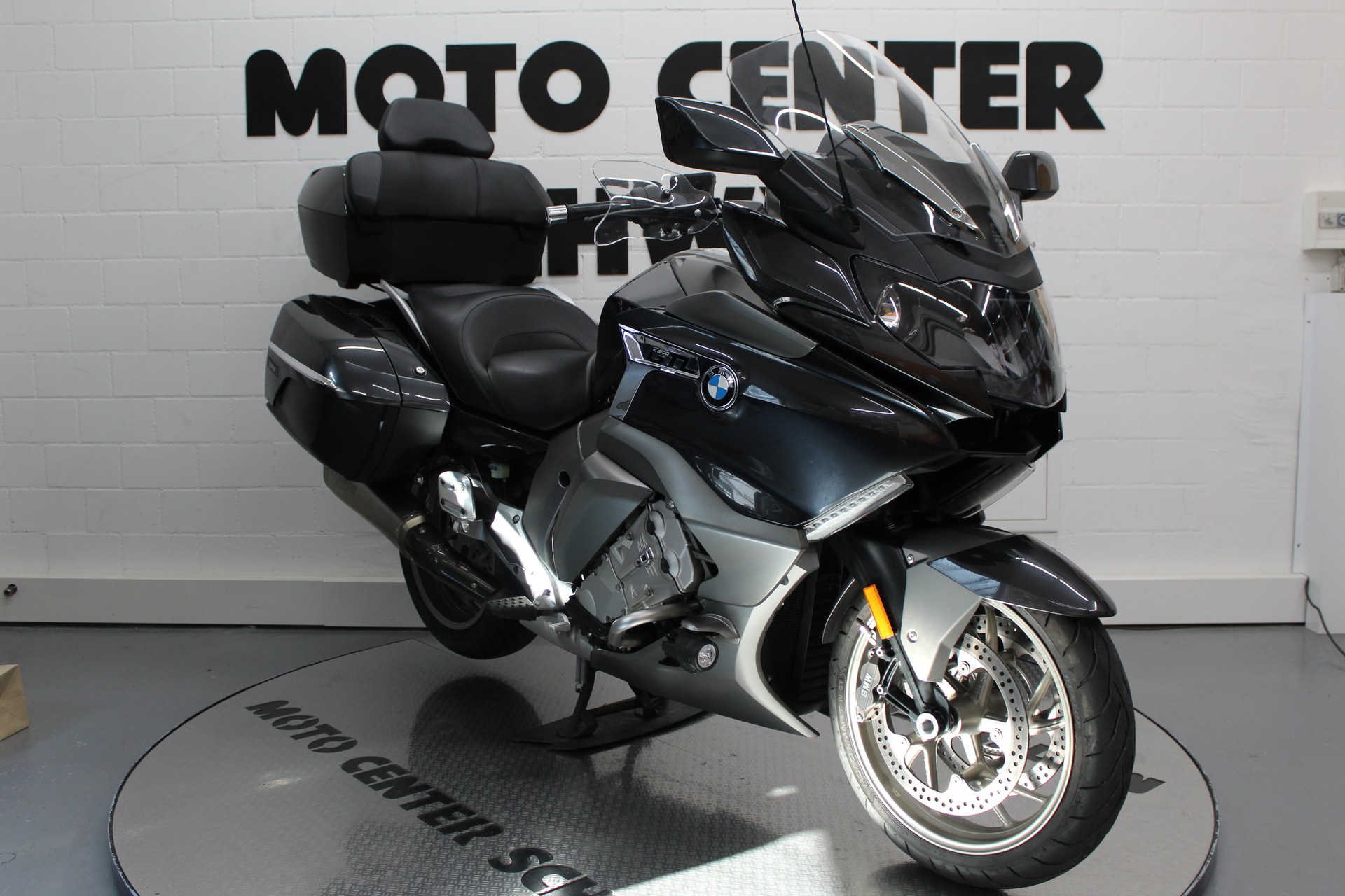 BMW K 1600 GTL-showroom-element-1