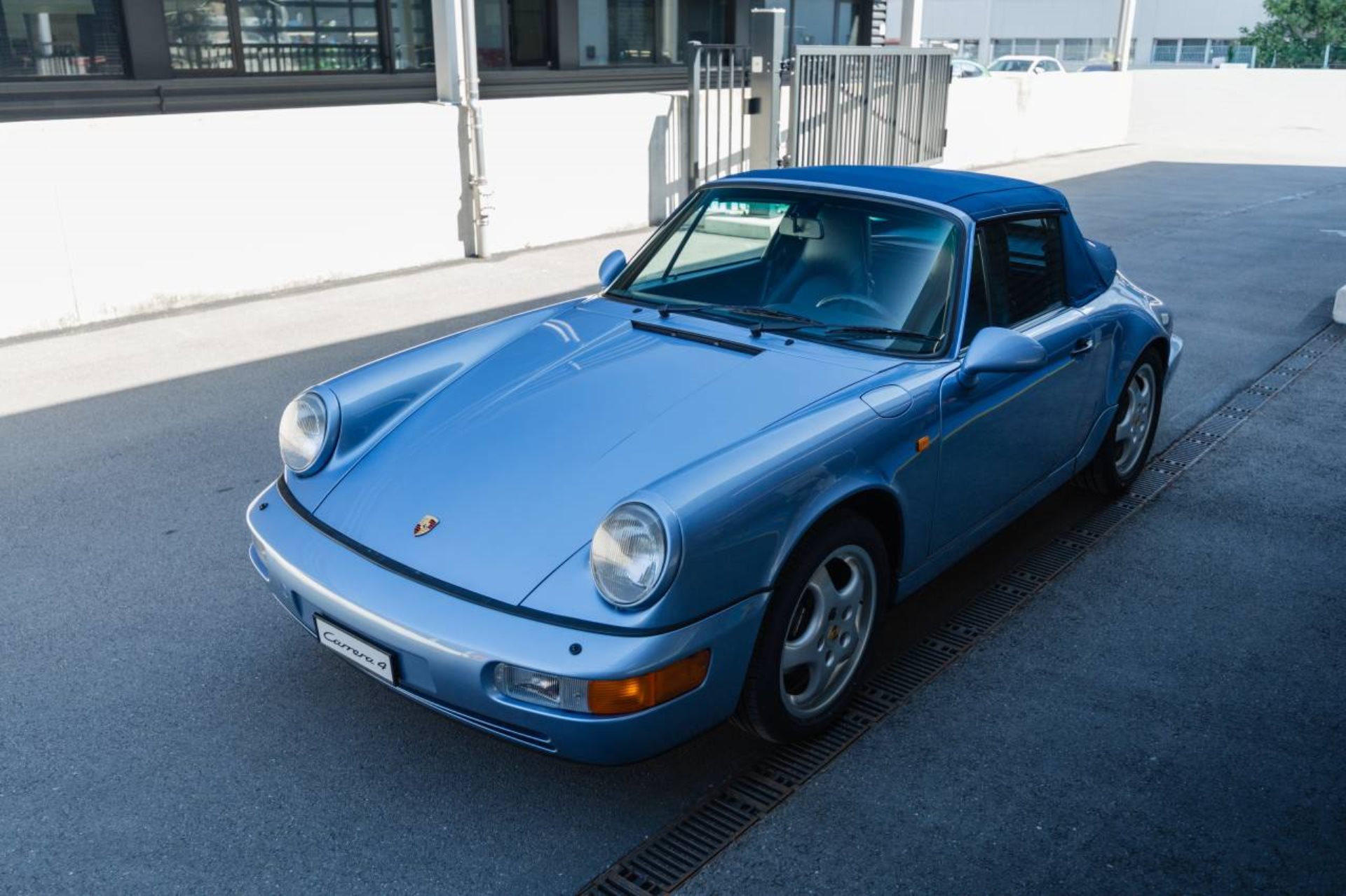 PORSCHE 911 Carrera 4 Cabriolet-image-14