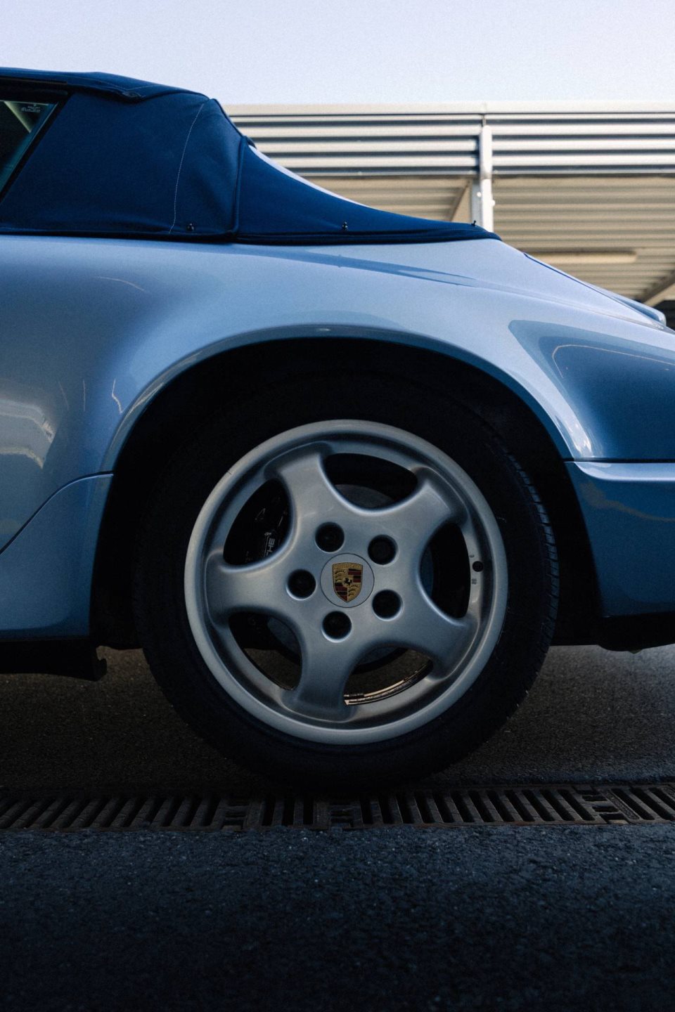 PORSCHE 911 Carrera 4 Cabriolet-image-24